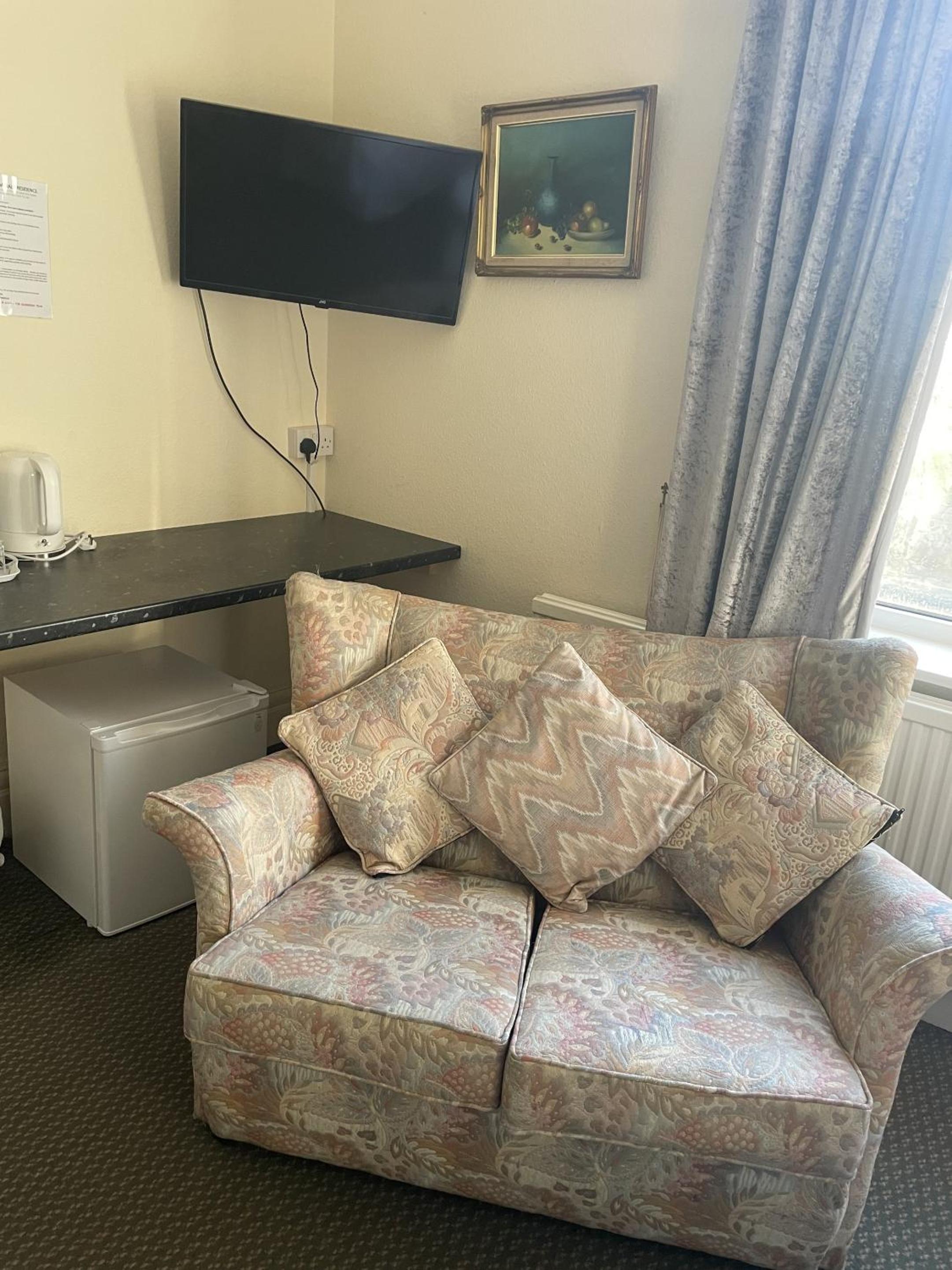 Deluxe Triple Room - Photo 10