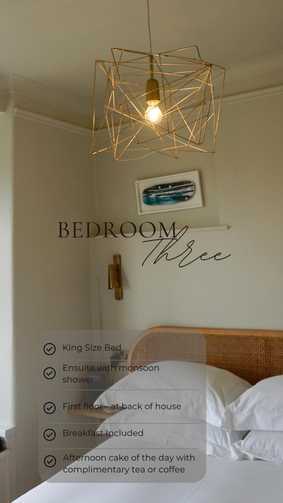 Queen Room with Sea View