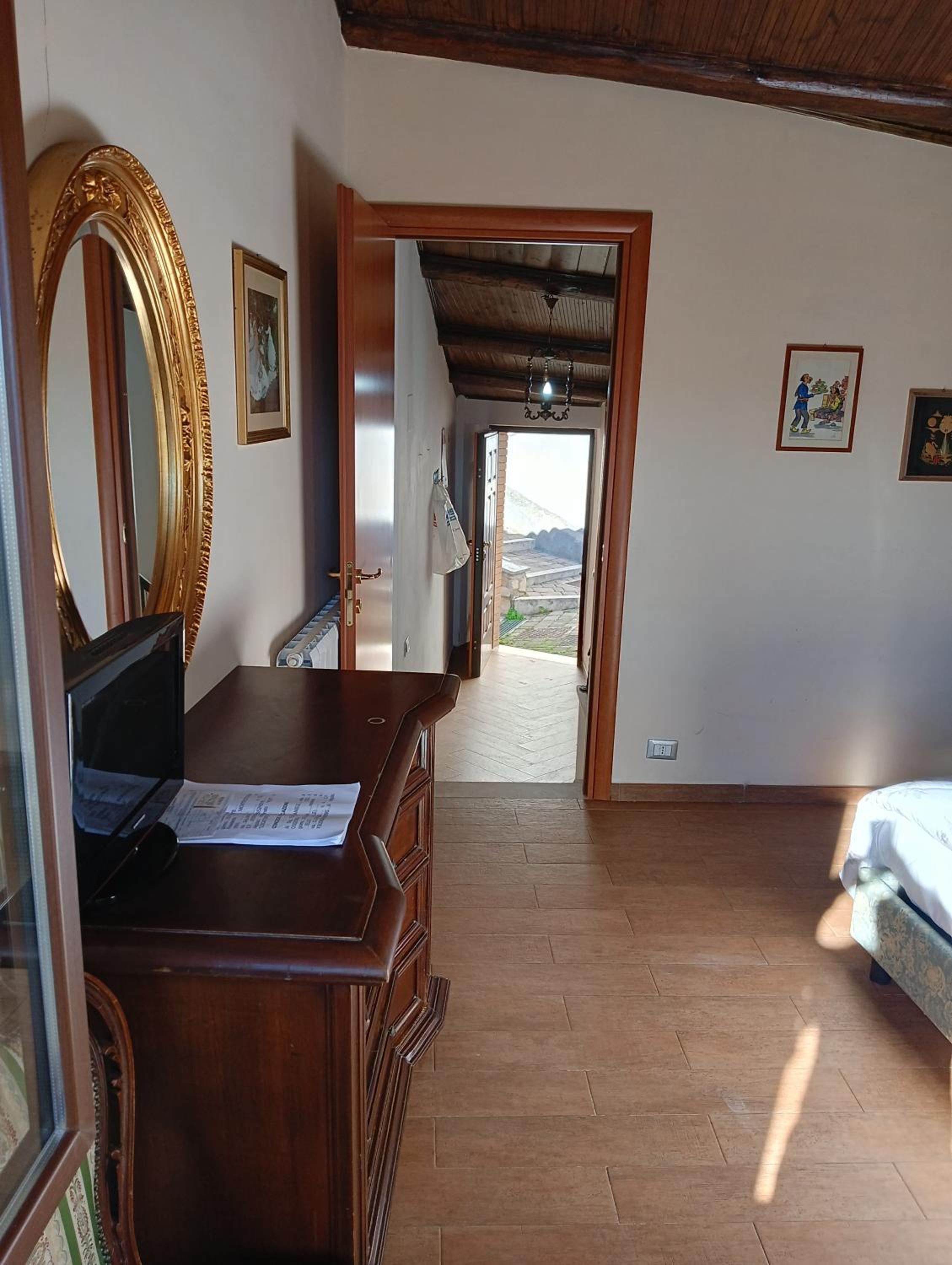 Apartment - Split Level photo 1
