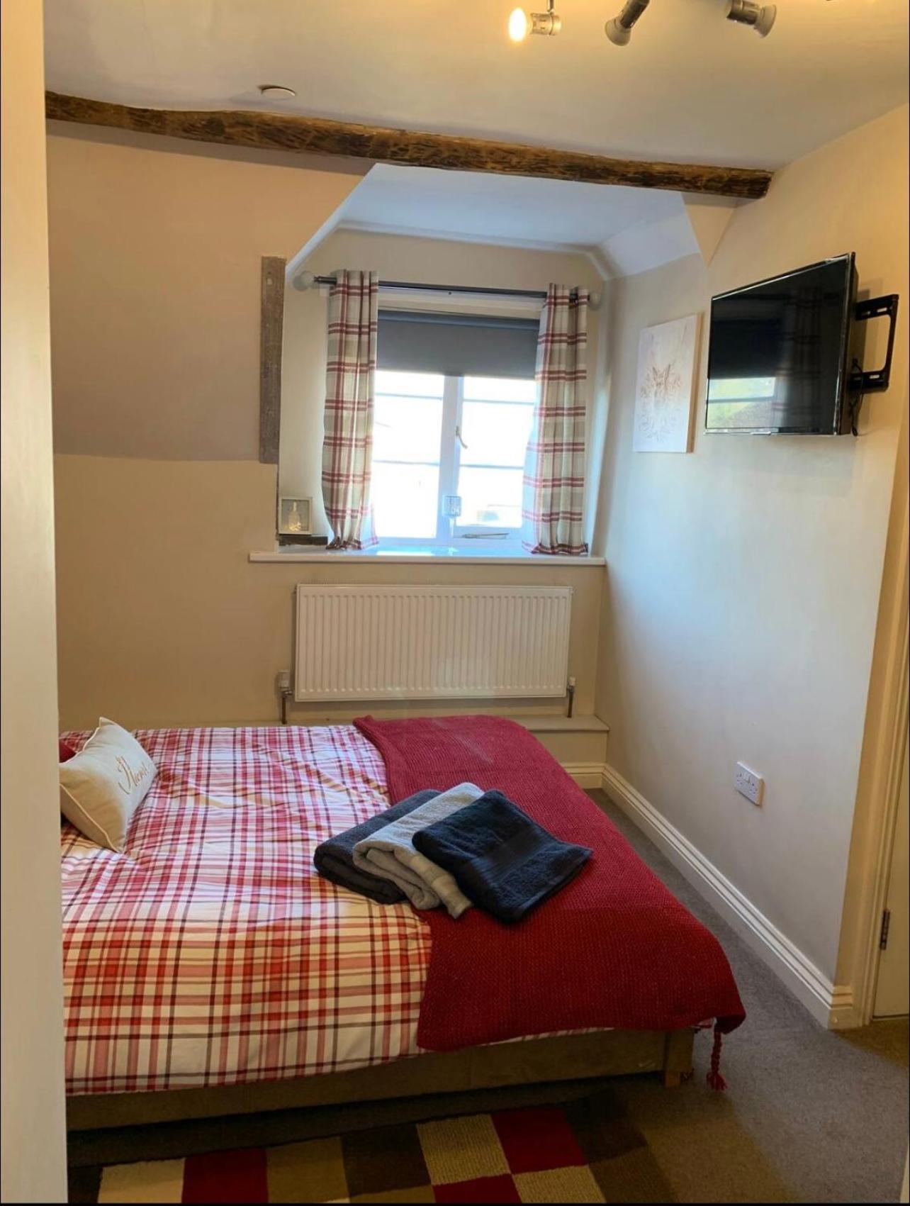 Double Room With Private Bathroom photo 3