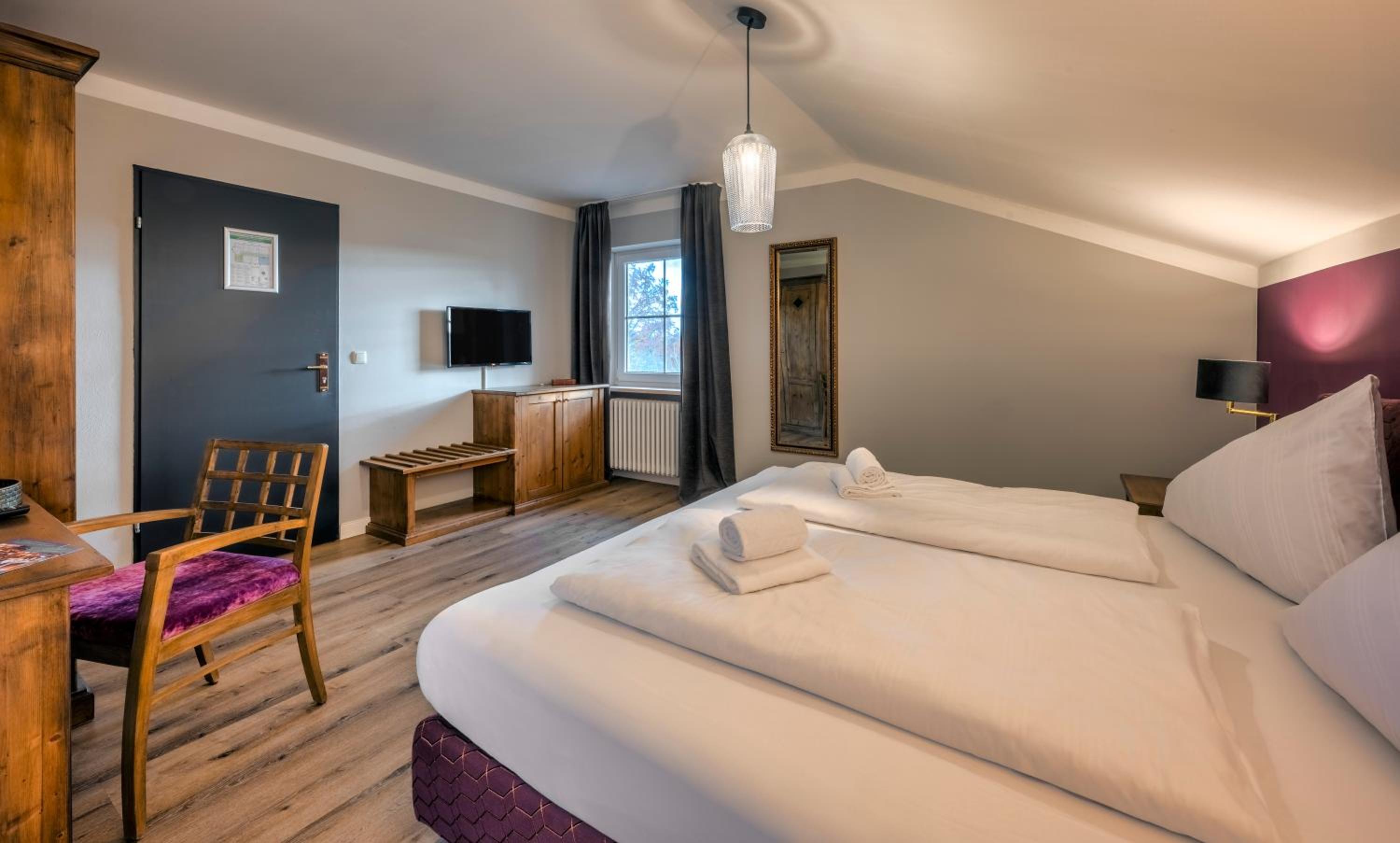 Double Room with Private Bathroom - Photo 7