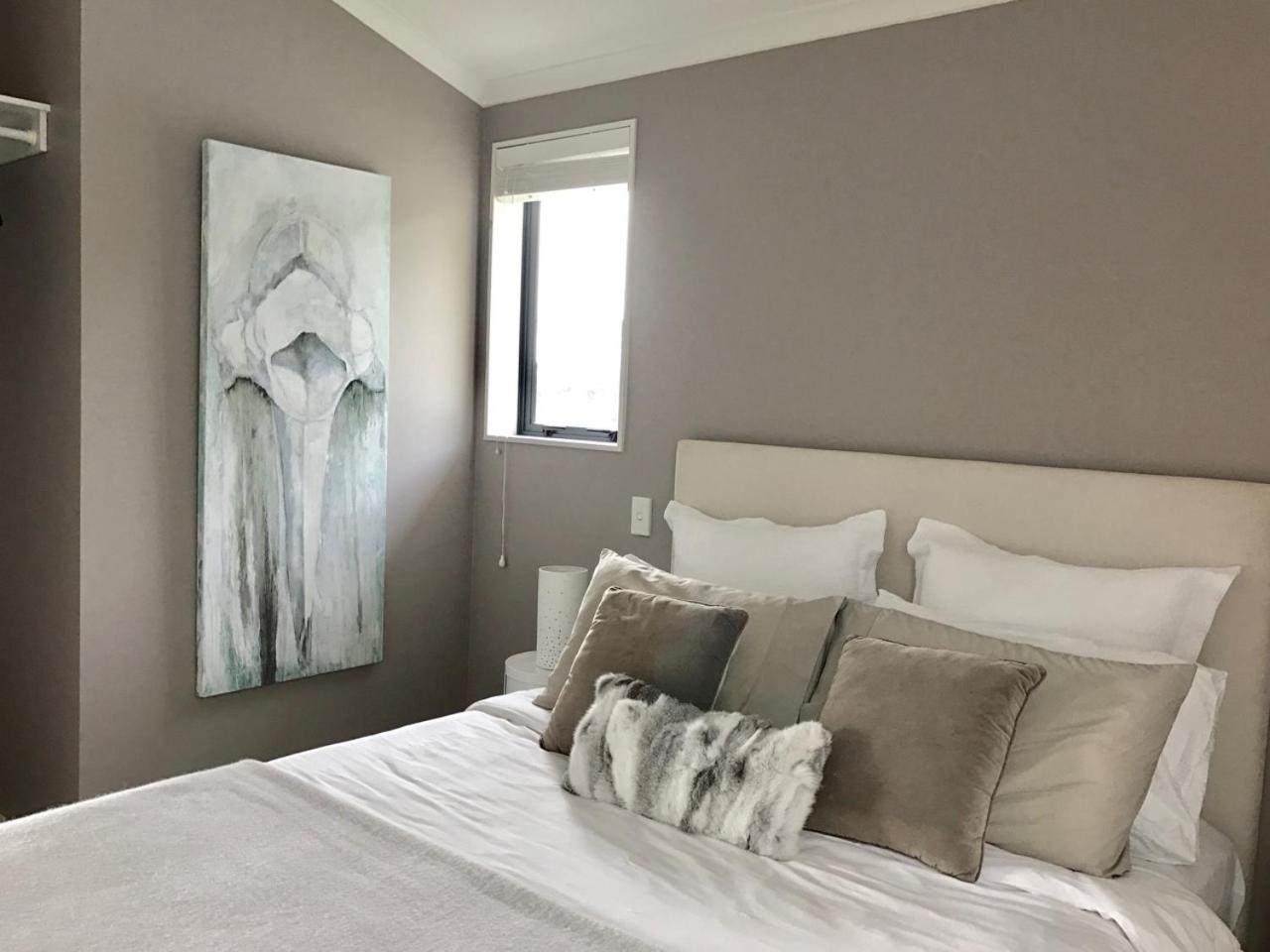 Apartment with Sea View photo 1