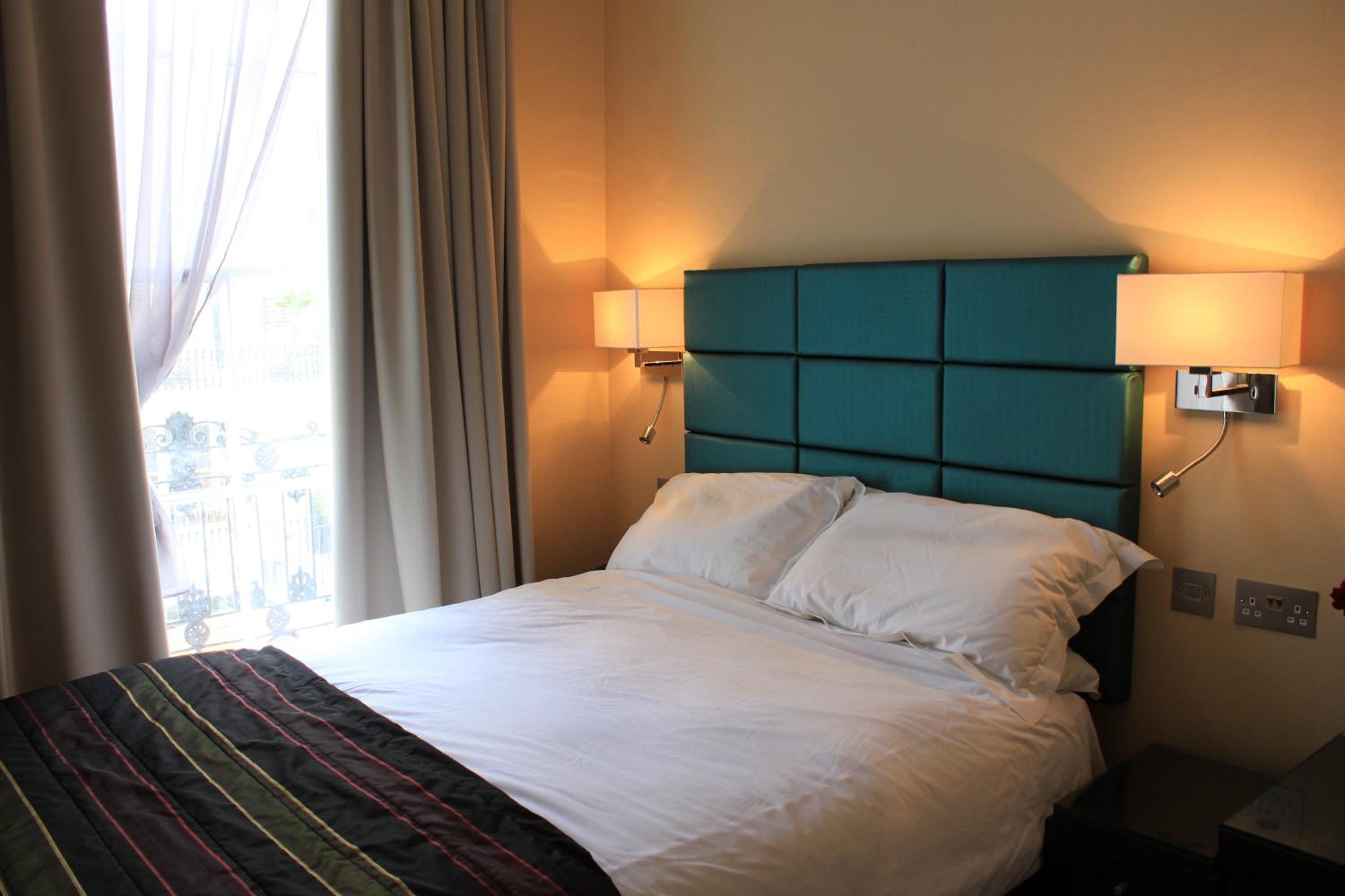 Standard Double Room photo 2