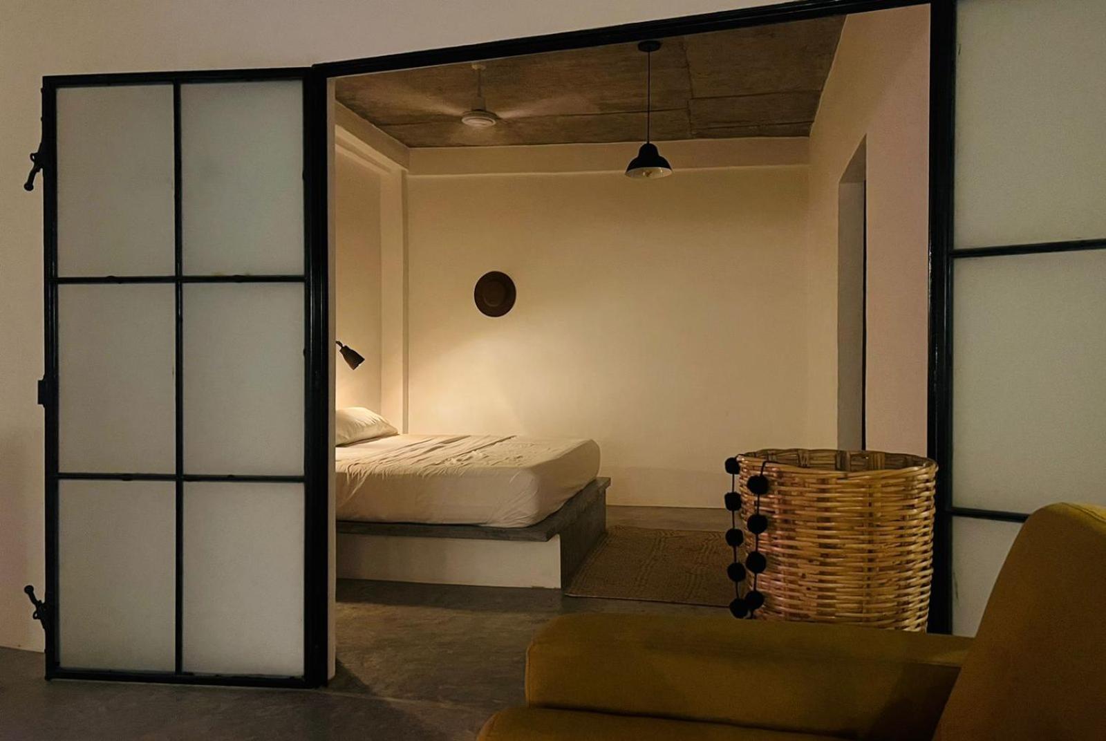 One-Bedroom Apartment - Photo 6