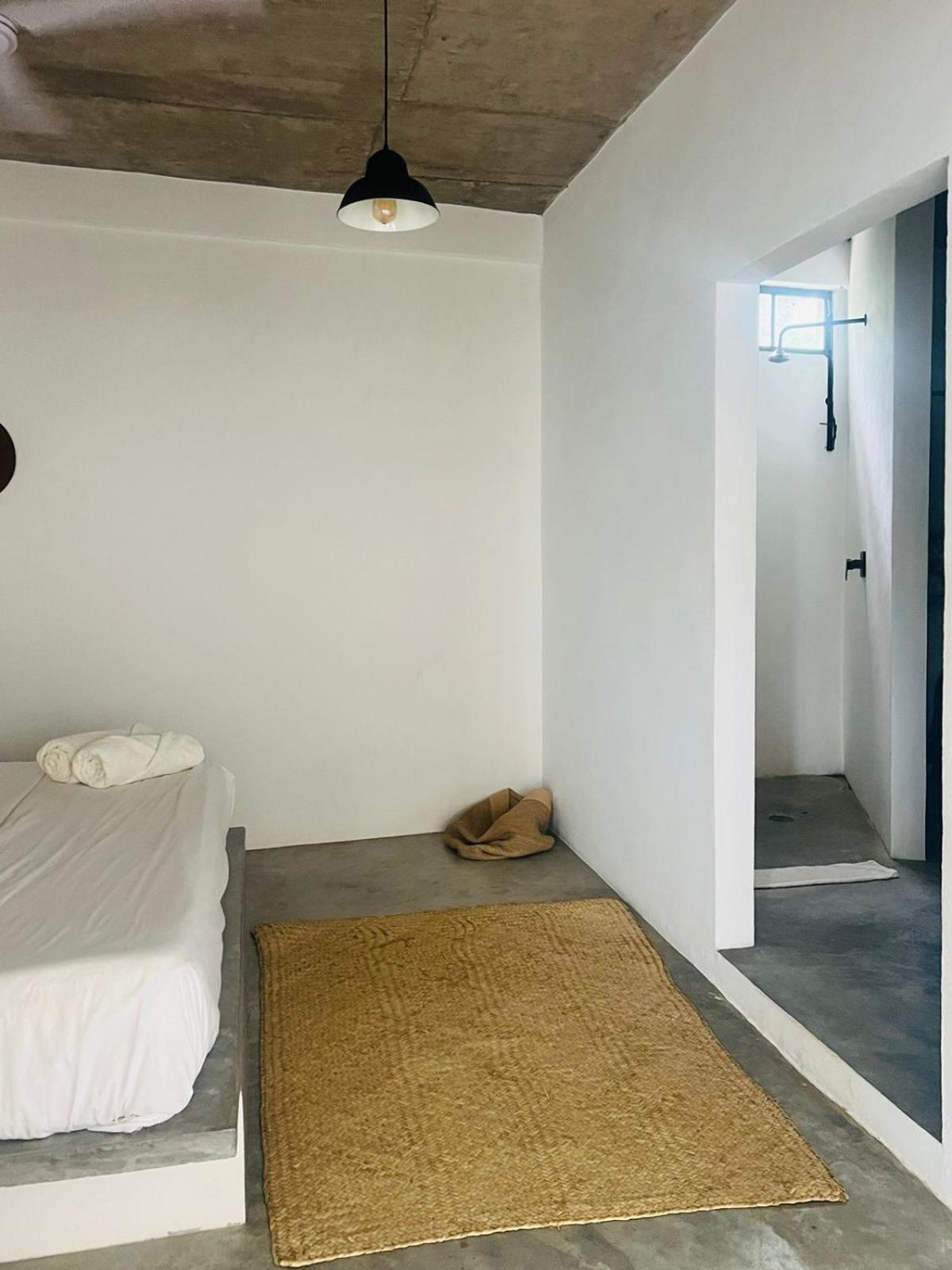One-Bedroom Apartment - Photo 4