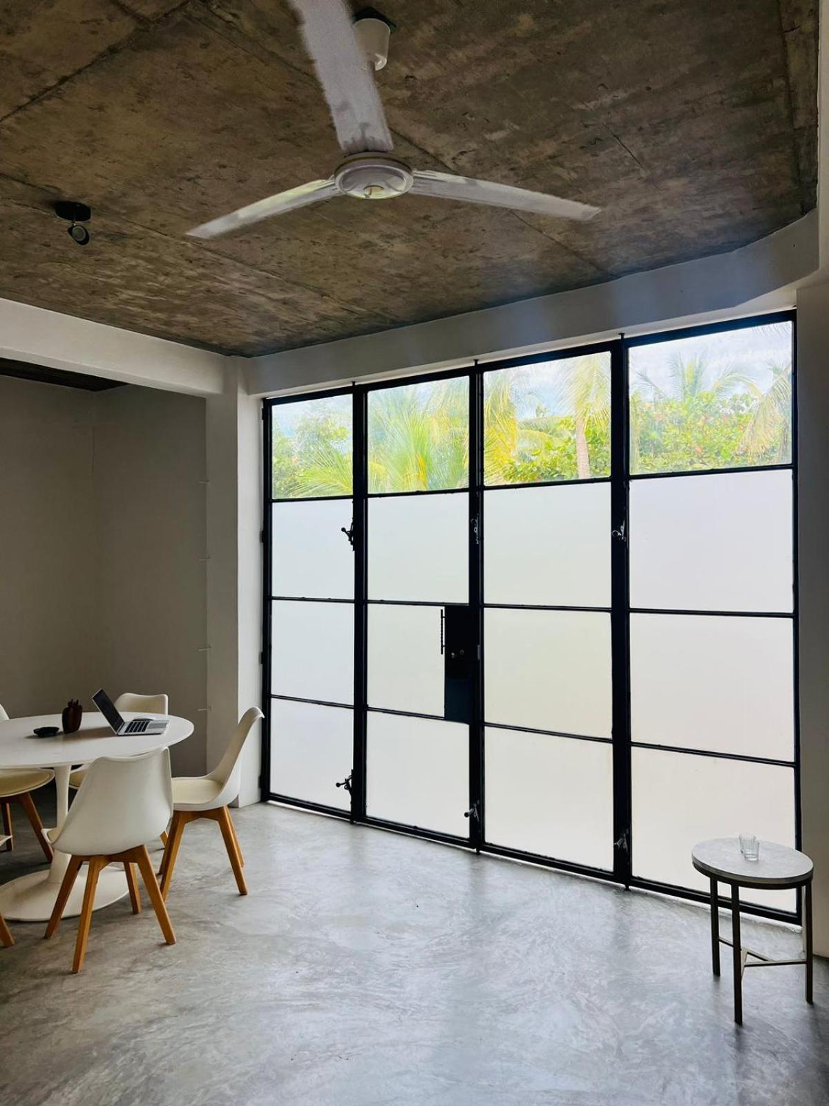 One-Bedroom Apartment - Photo 3