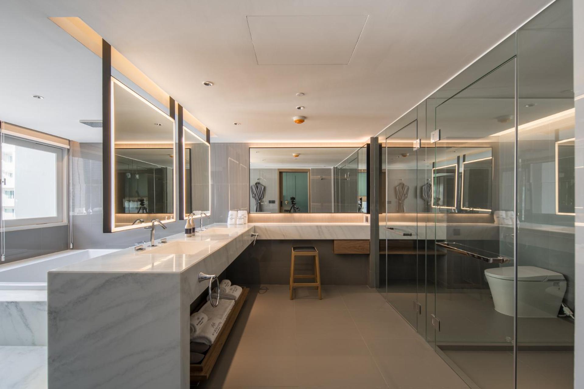 Executive Suite photo 2