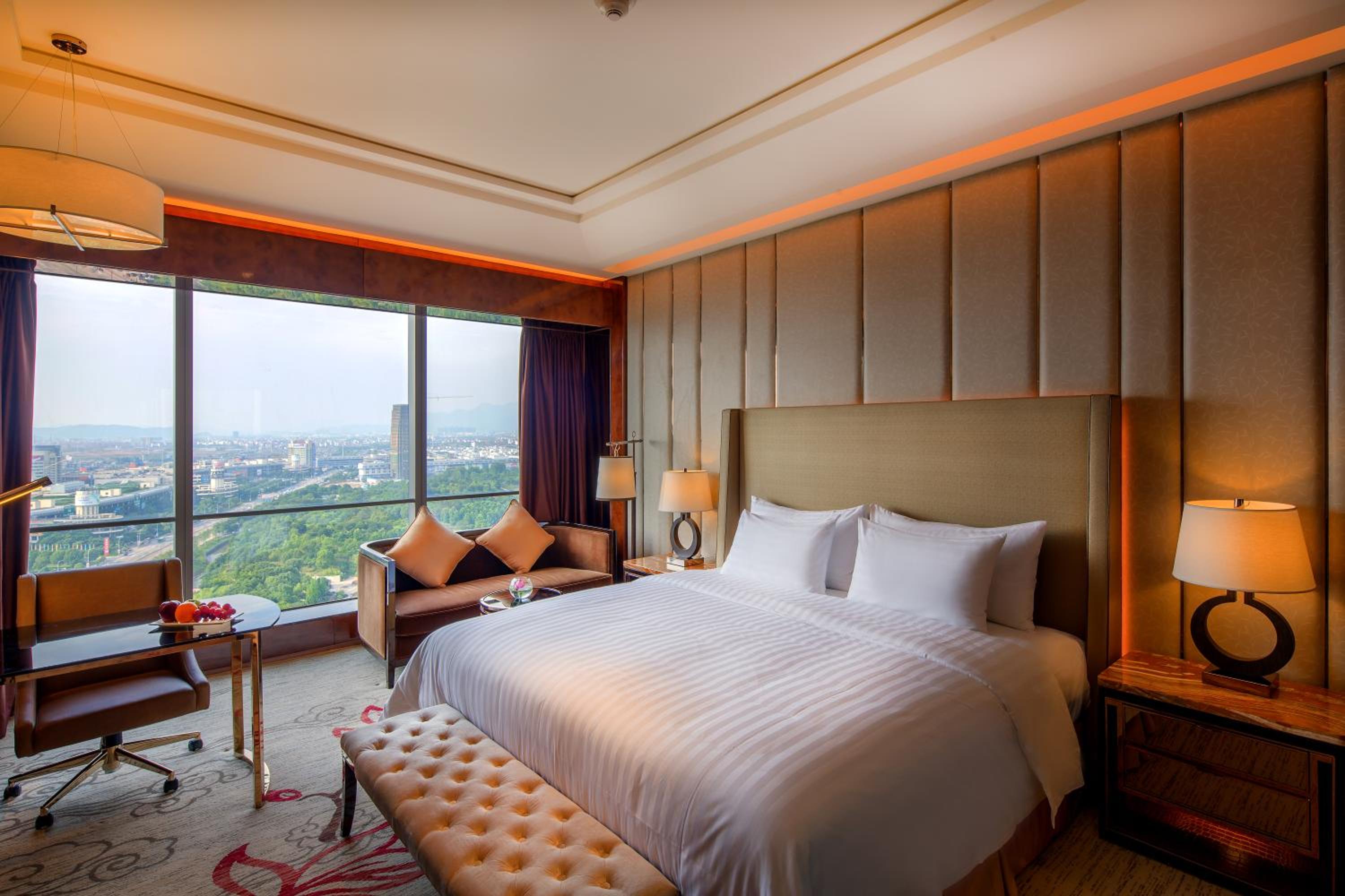 Suite with Garden View