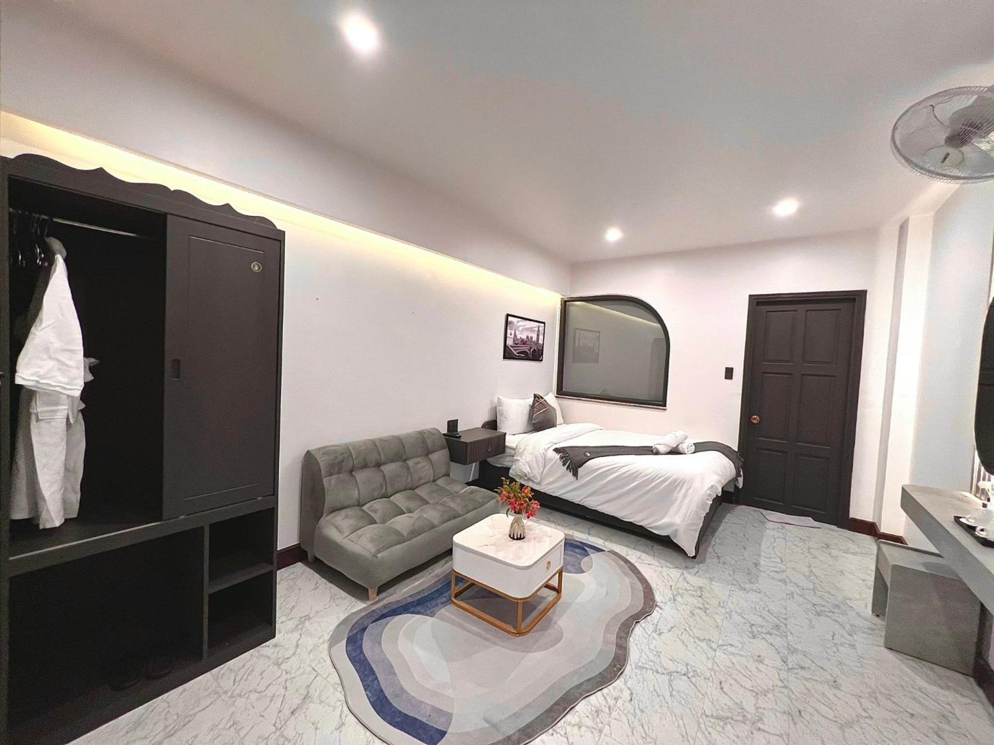 King Room with Garden View - Photo 7