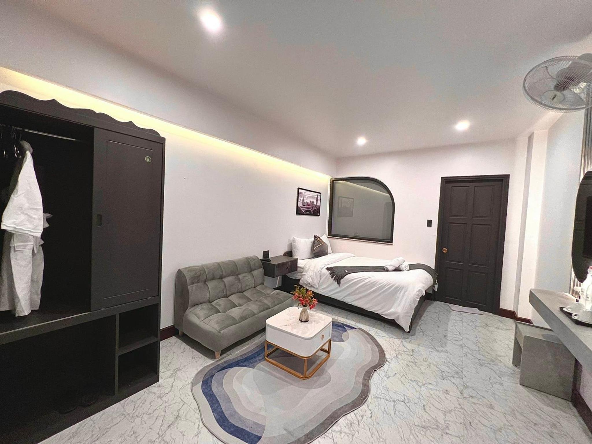 King Room with Garden View - Photo 5
