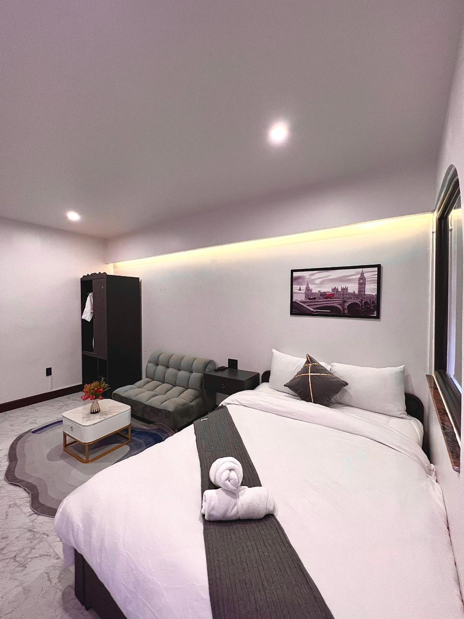 King Room with Garden View - Photo 11