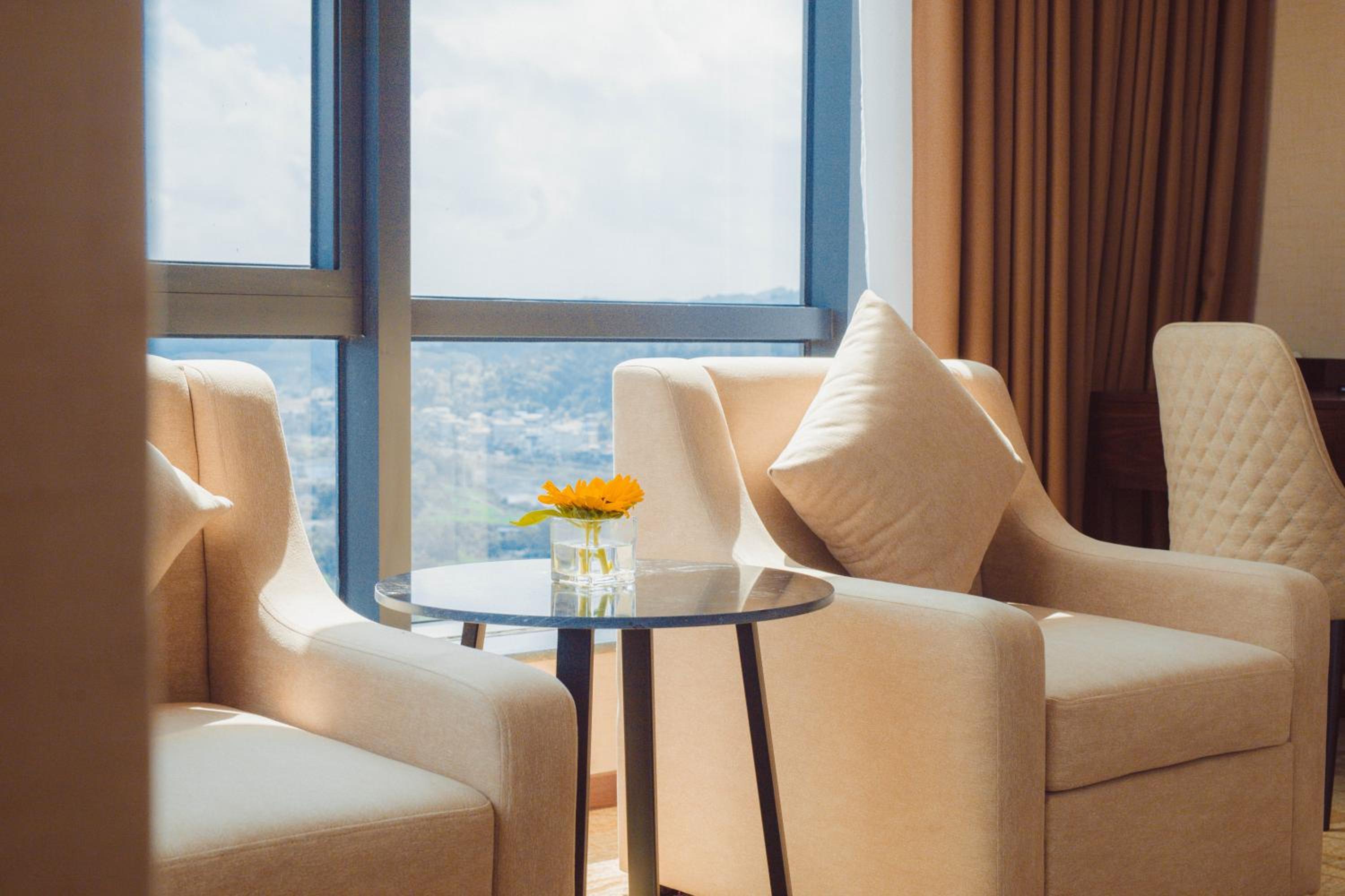 Deluxe Twin Room - Photo 9