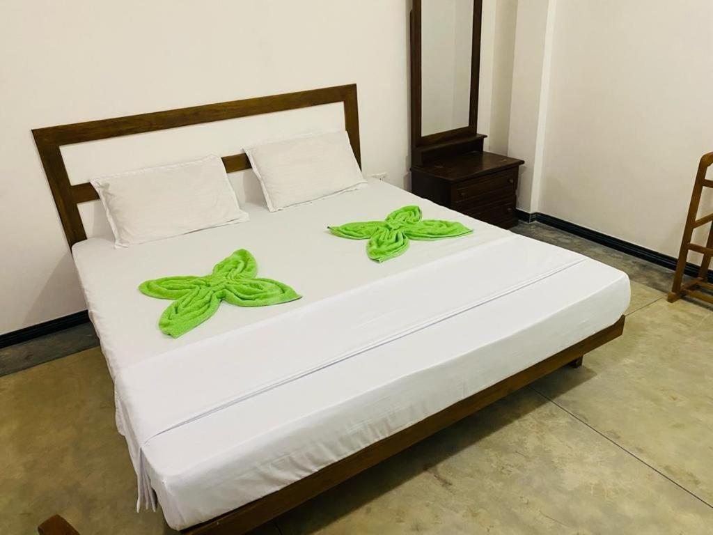 Deluxe Double Room (2 Adults + 1 Child) photo 3