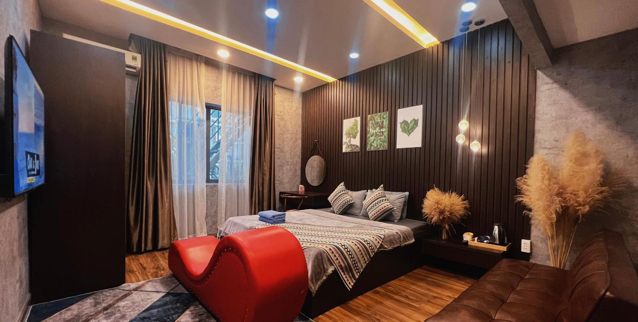 Deluxe King Suite