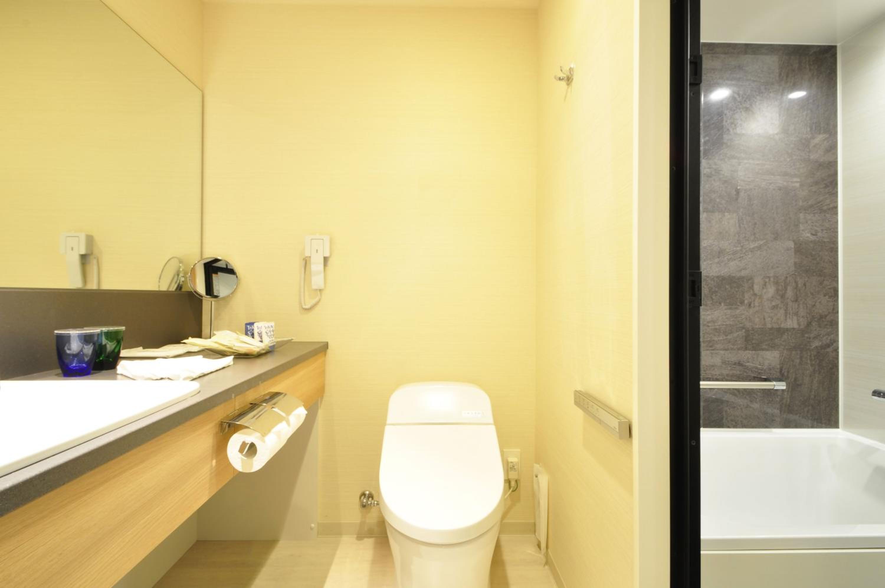 Moderate Double Room - Non-Smoking  - Photo 7
