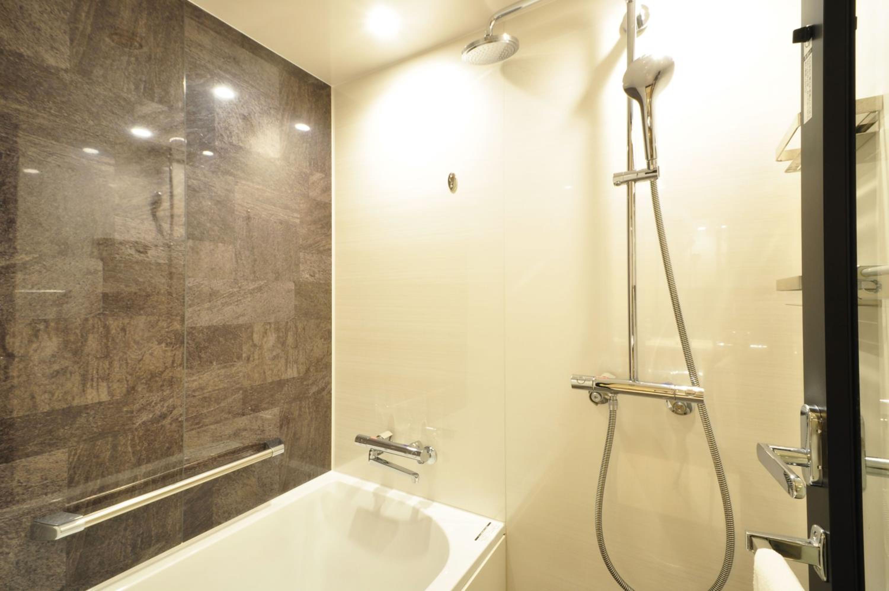 Moderate Double Room - Non-Smoking  - Photo 6