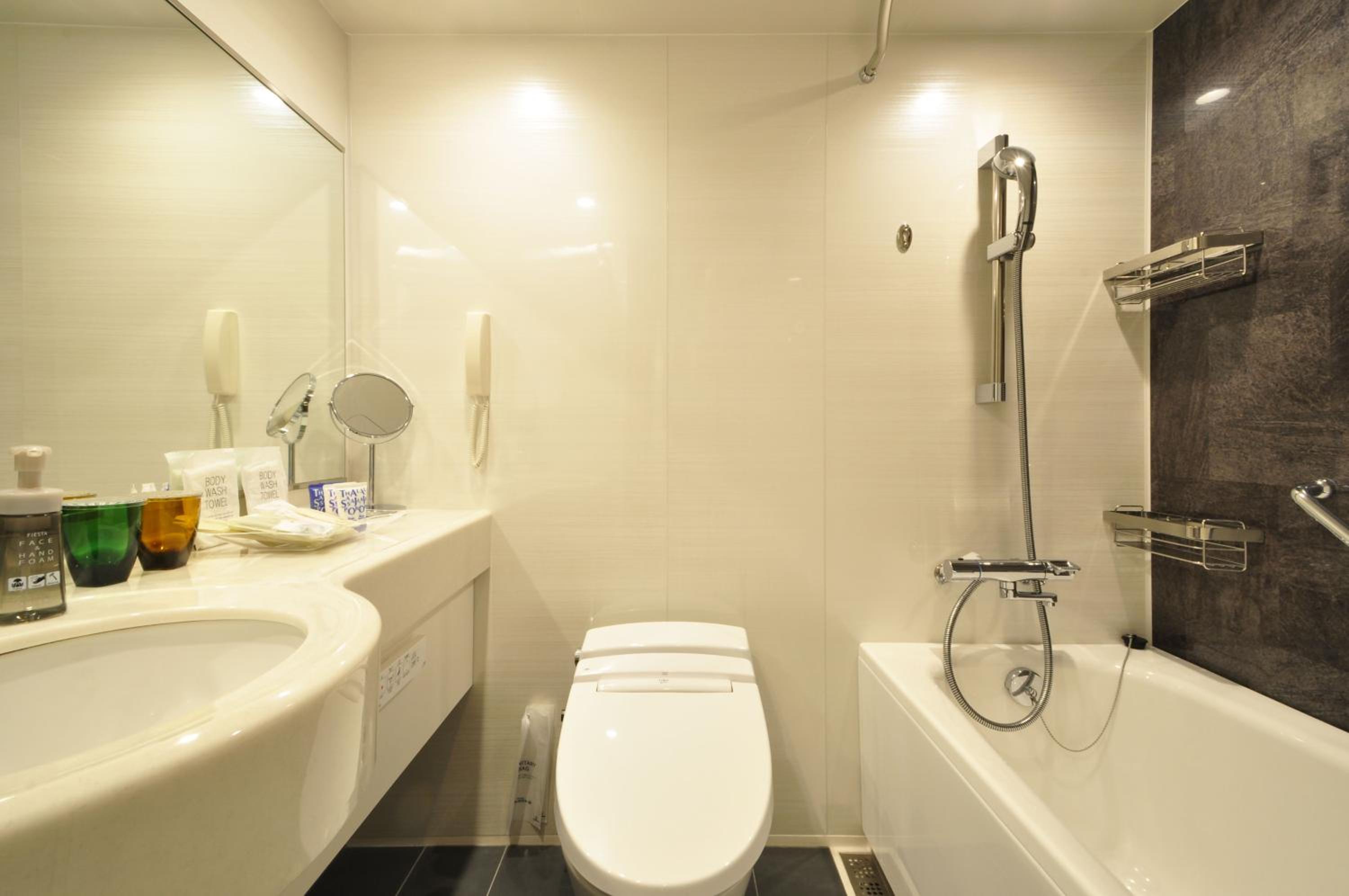 Moderate Twin Room - Non-Smoking - Photo 6