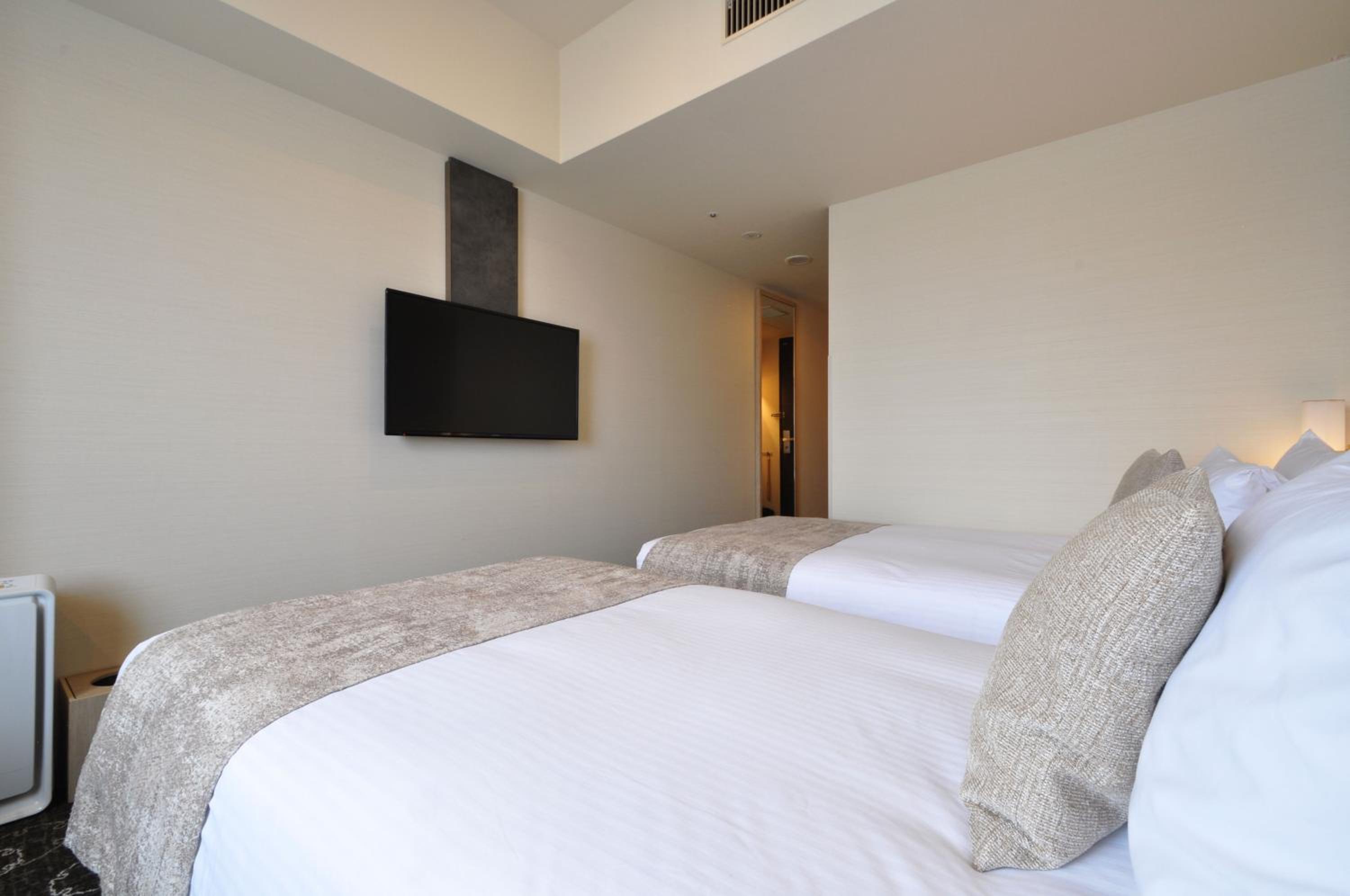 Moderate Twin Room - Non-Smoking - Photo 9