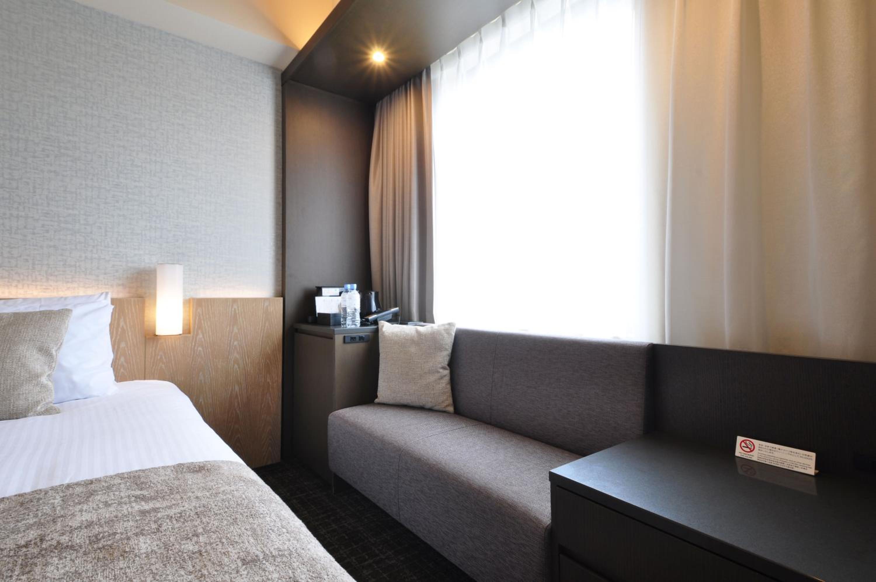Moderate Twin Room - Non-Smoking - Photo 8