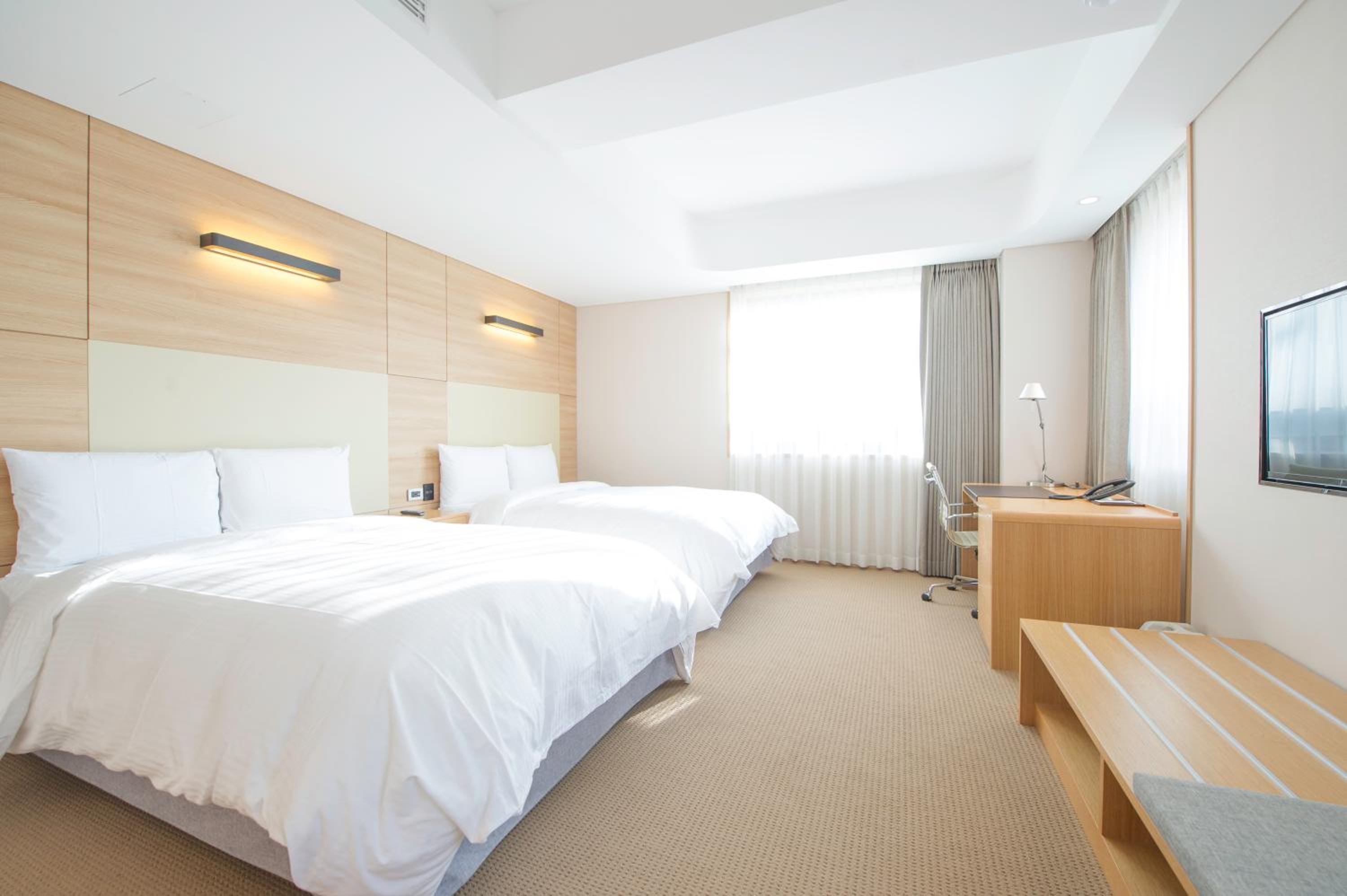 Family Suite (2 Double Beds) - Photo 1