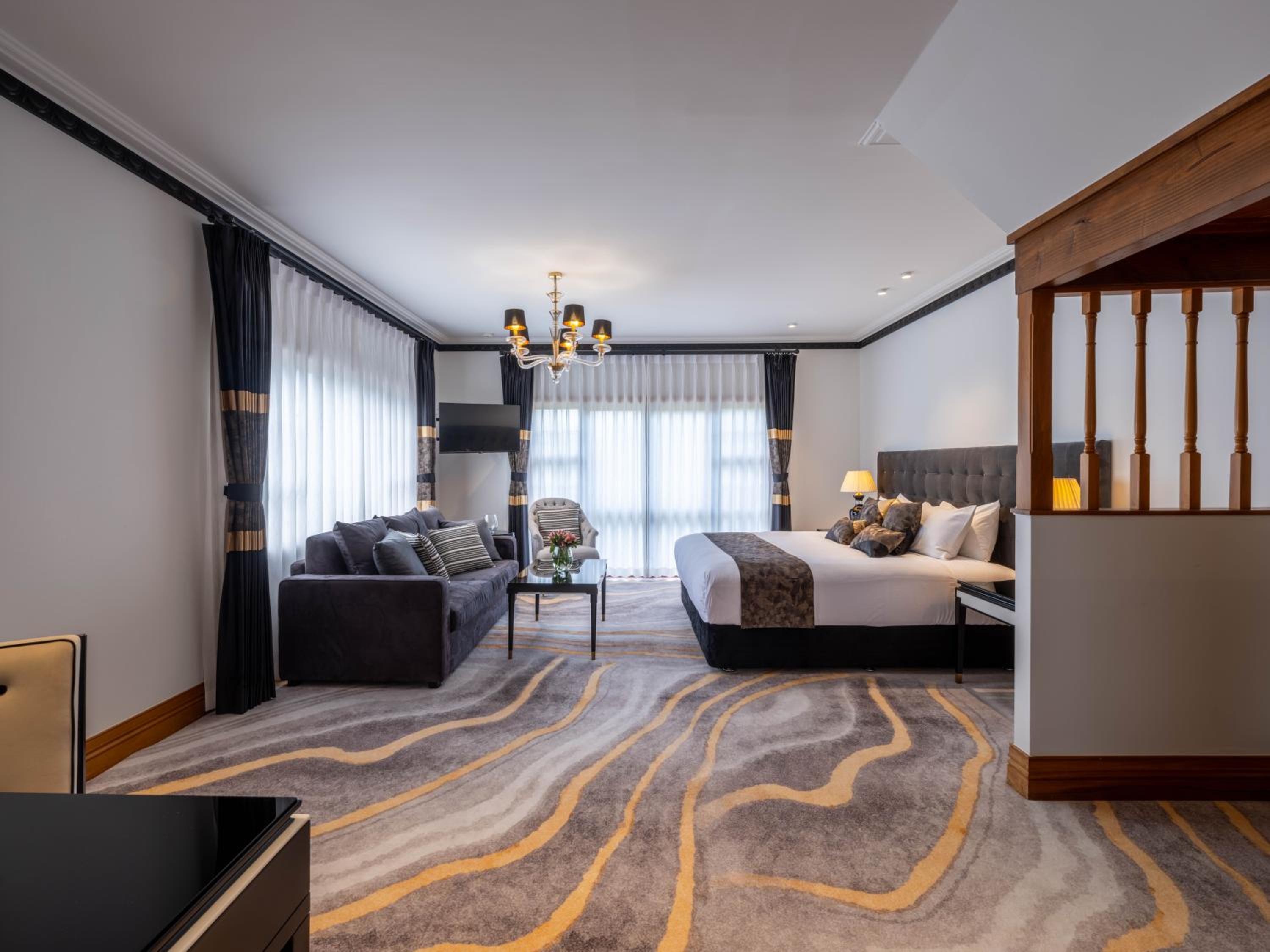 Lodge Suite - Photo 5