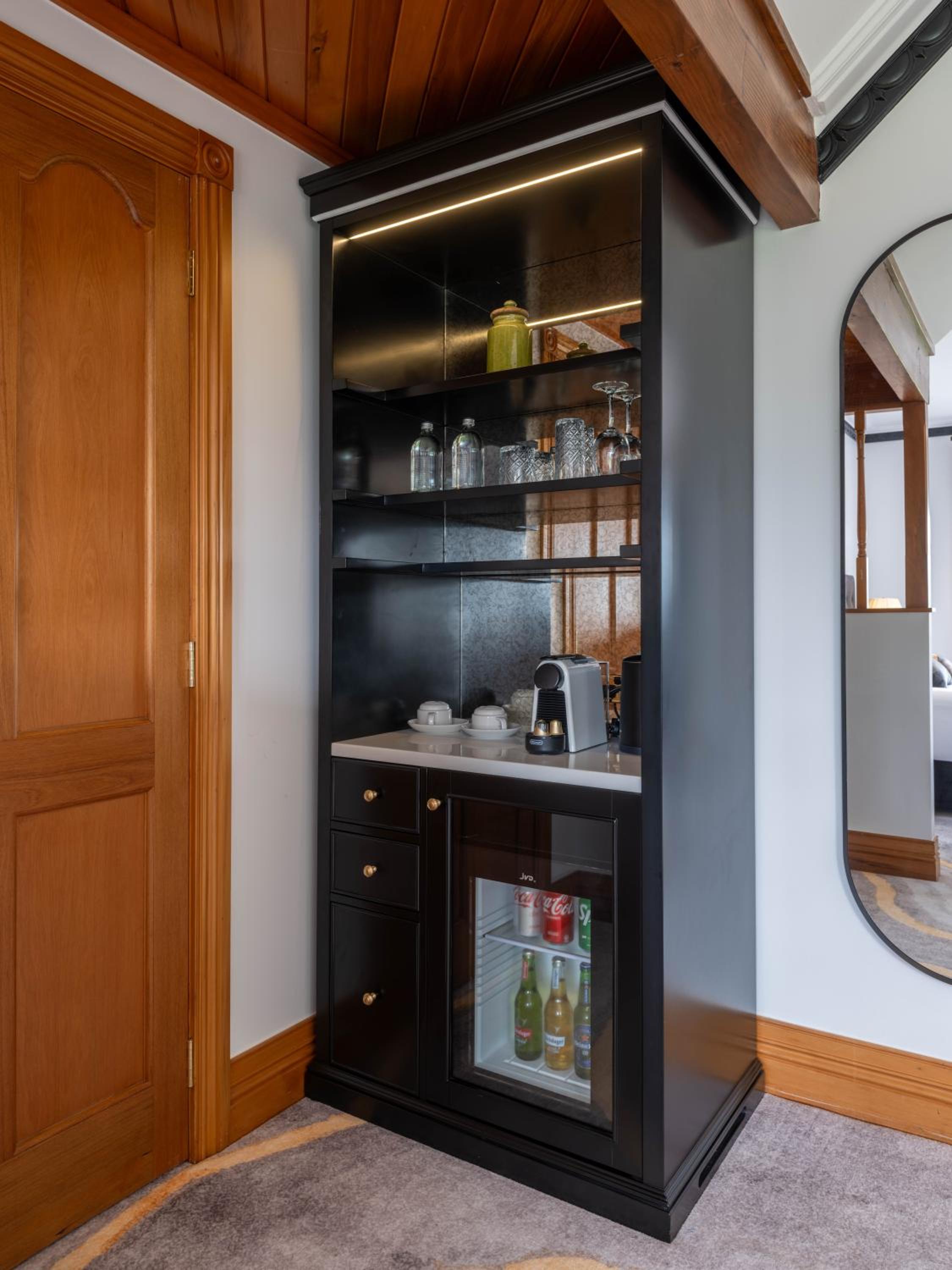 Lodge Suite - Photo 9