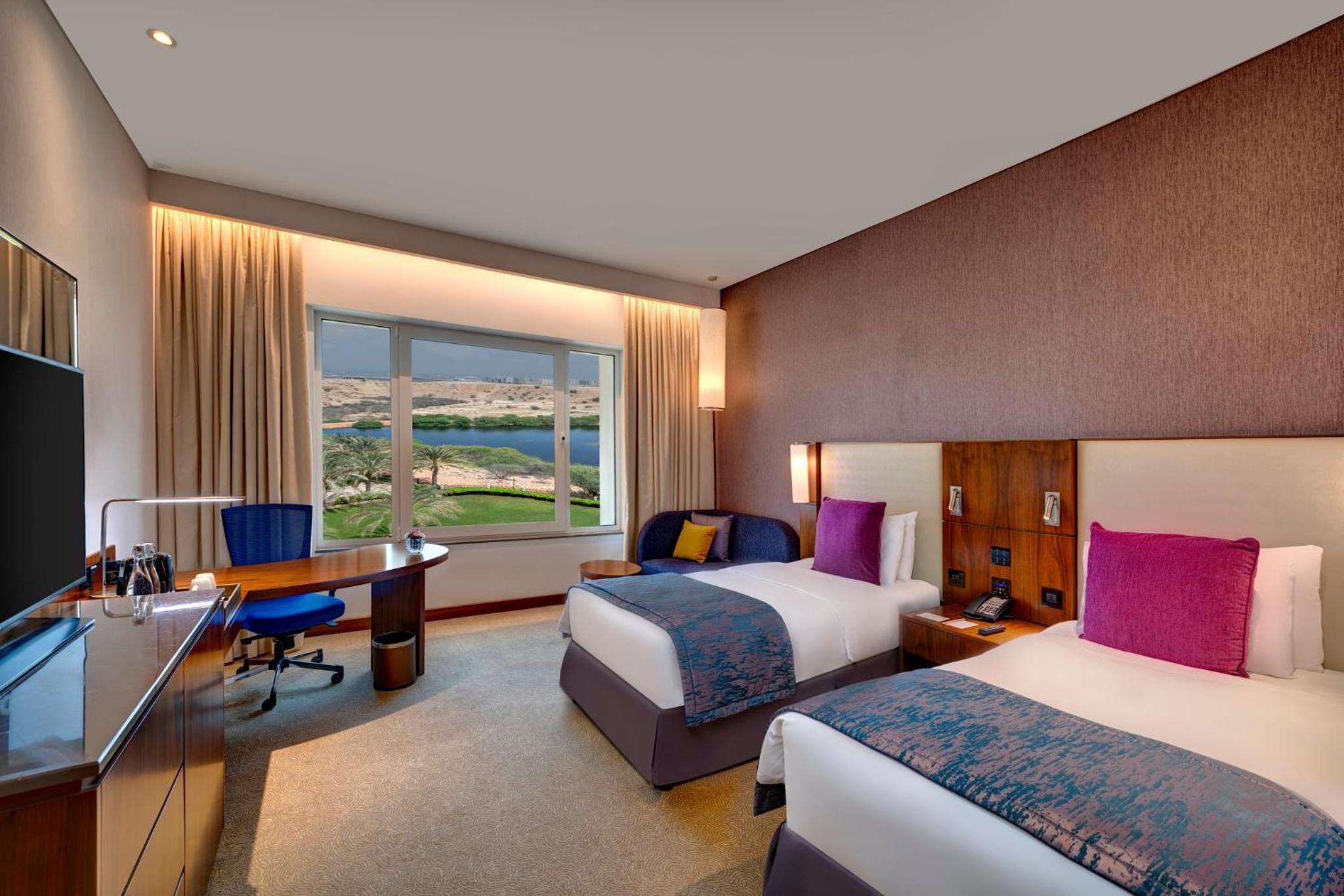 Premium Twin Room with Garden View and Lounge Access - Photo 6