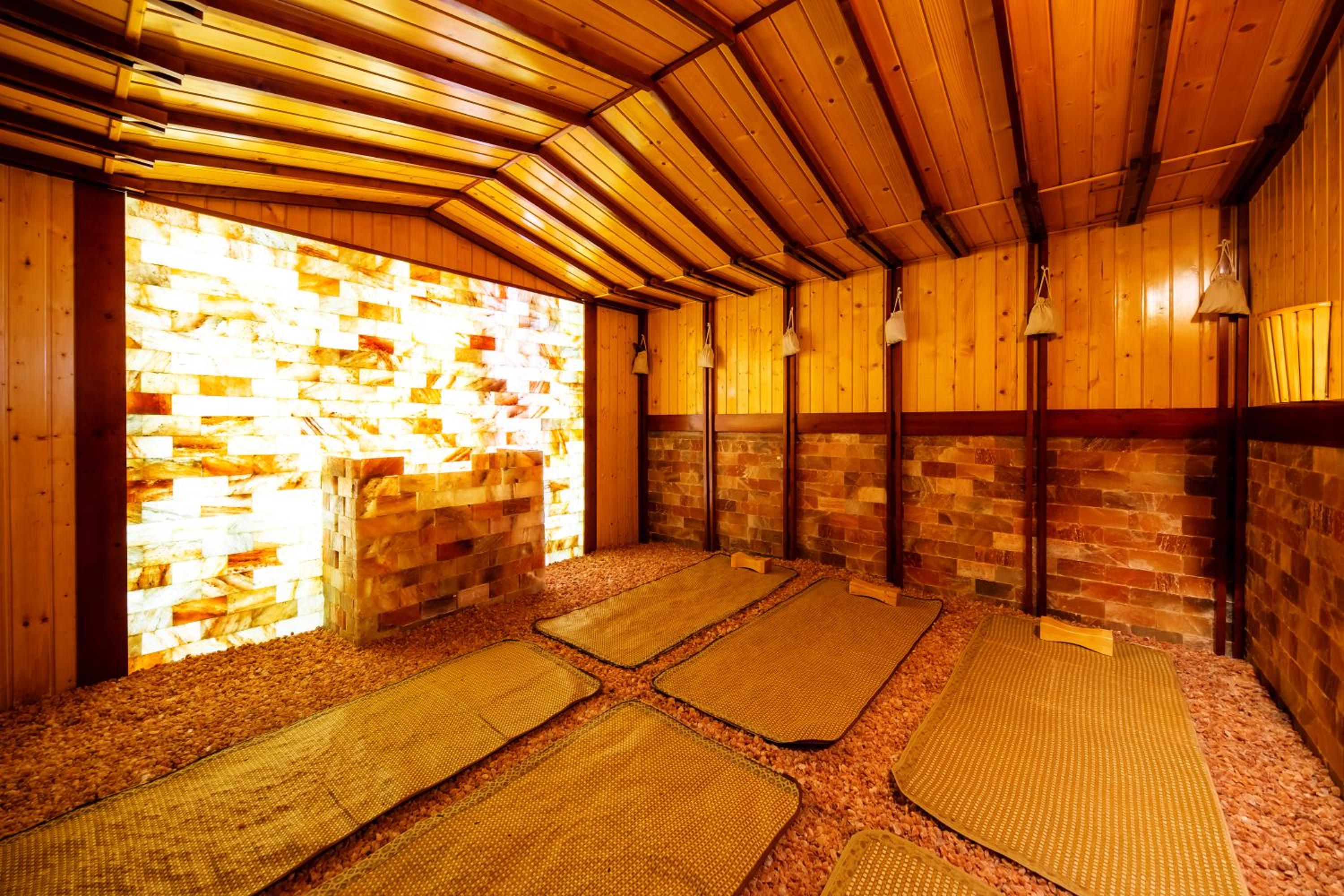 Deluxe Twin Ocean View includes unlimited Jjimjilbang Spa photo 3