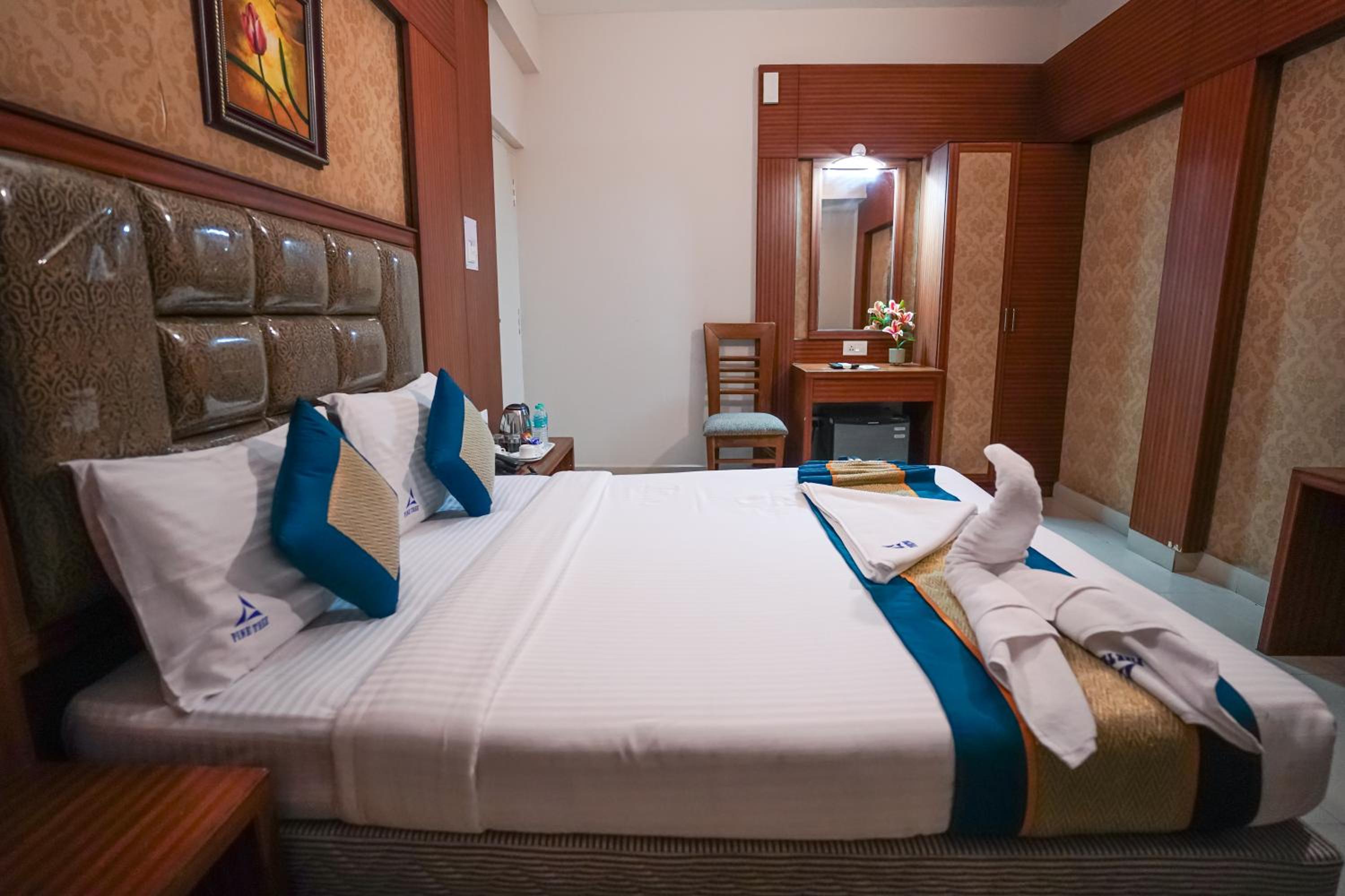 Deluxe Double Room - Photo 17