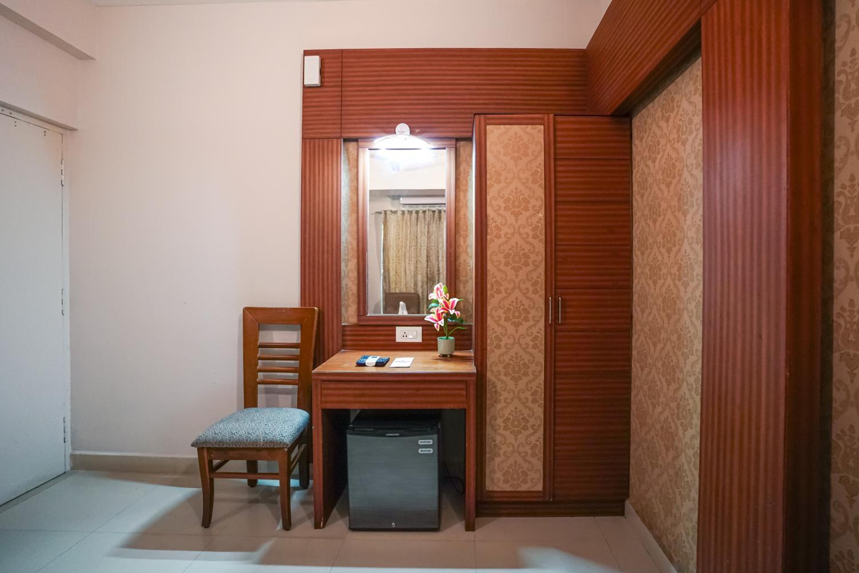 Deluxe Double Room - Photo 19