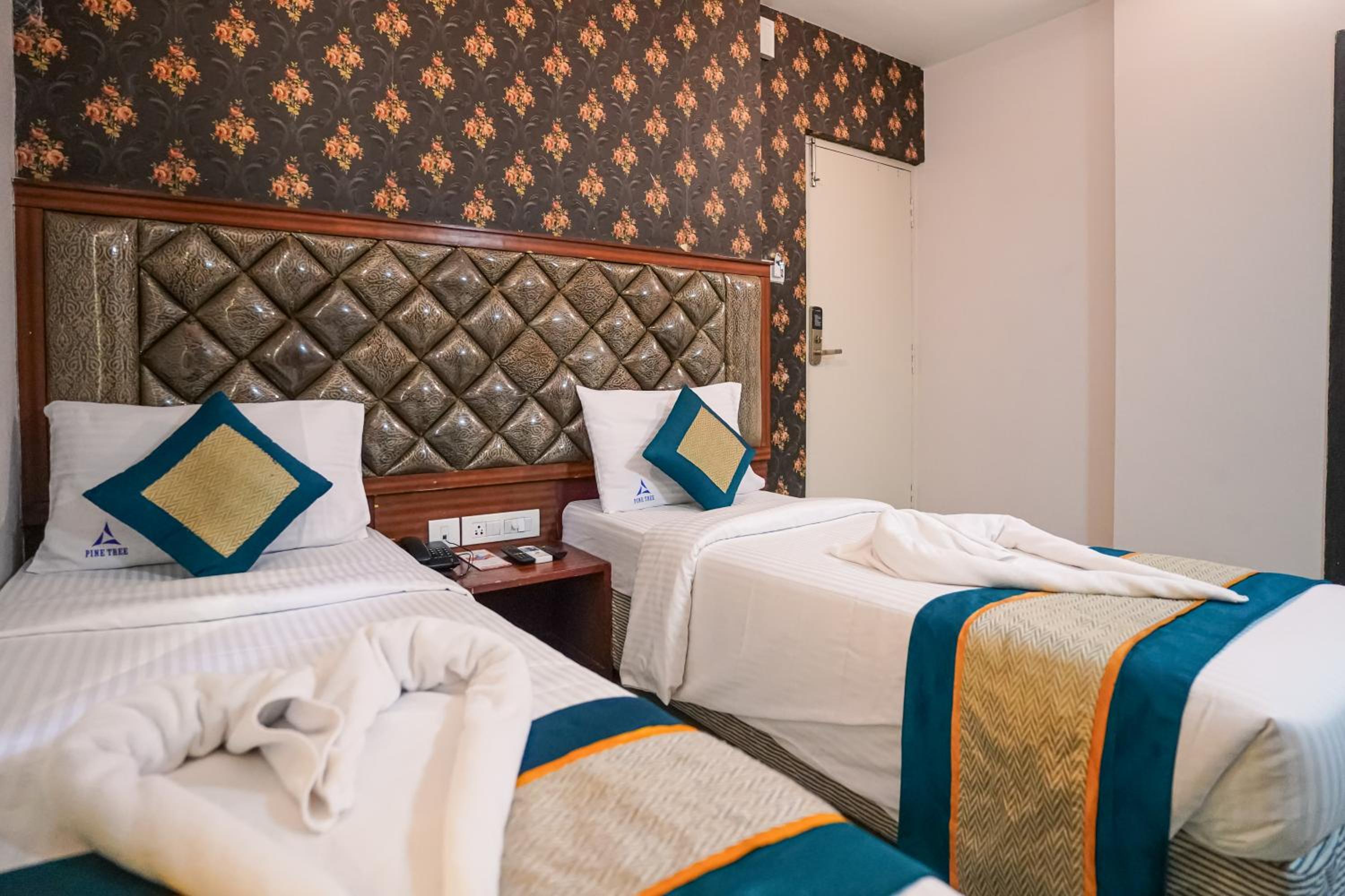 Standard Double Room - Photo 4