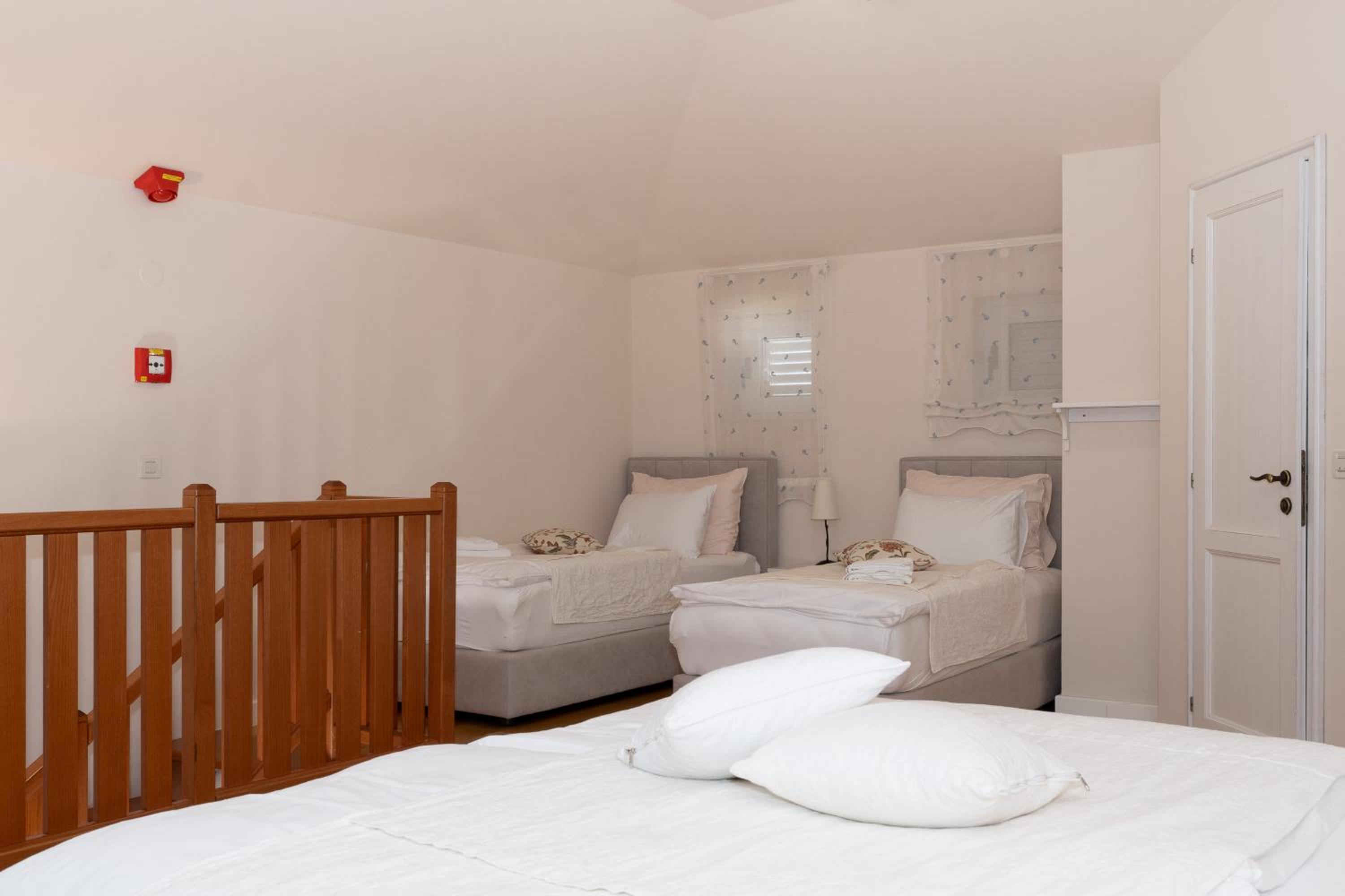 Premium Apartment with Sea View (6 Adults + 2 Children) photo 3