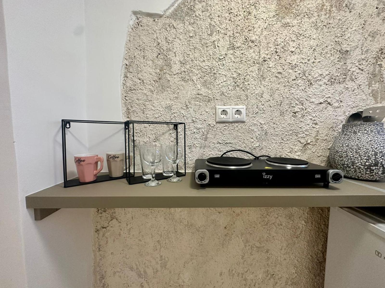 Studio with Terrace photo 2