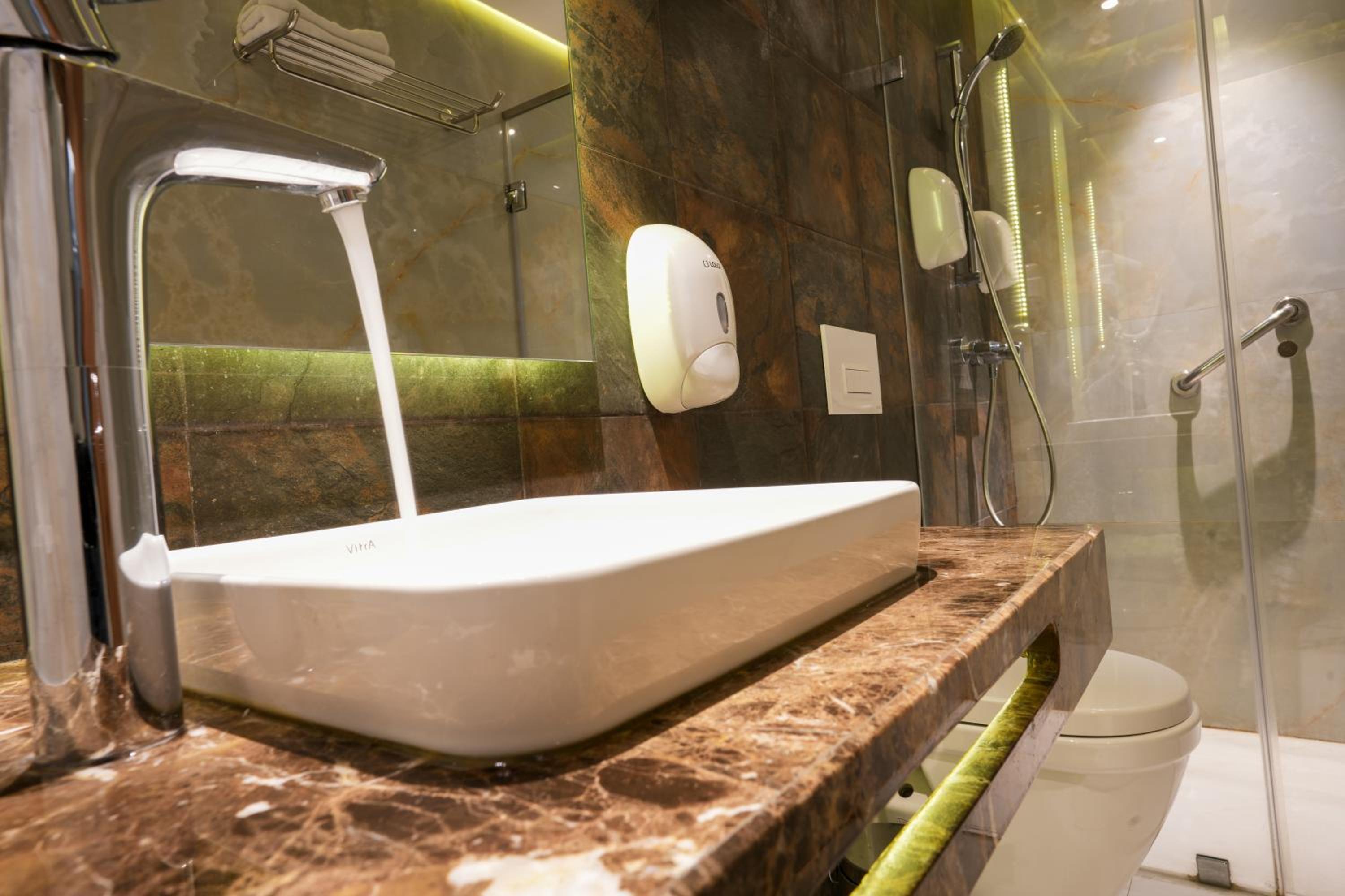 Junior Suite - Photo 13