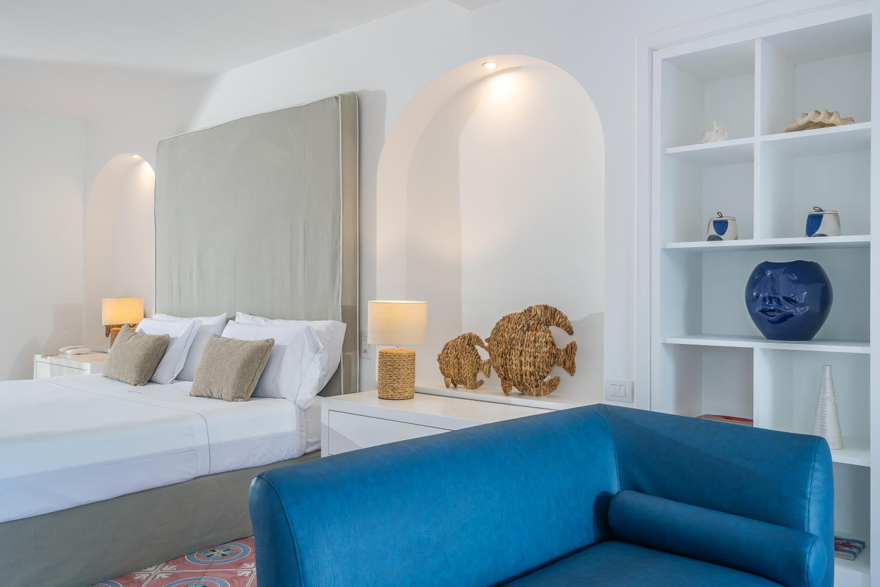 Superior Junior Suite with Terrace and Sea View - Photo 7
