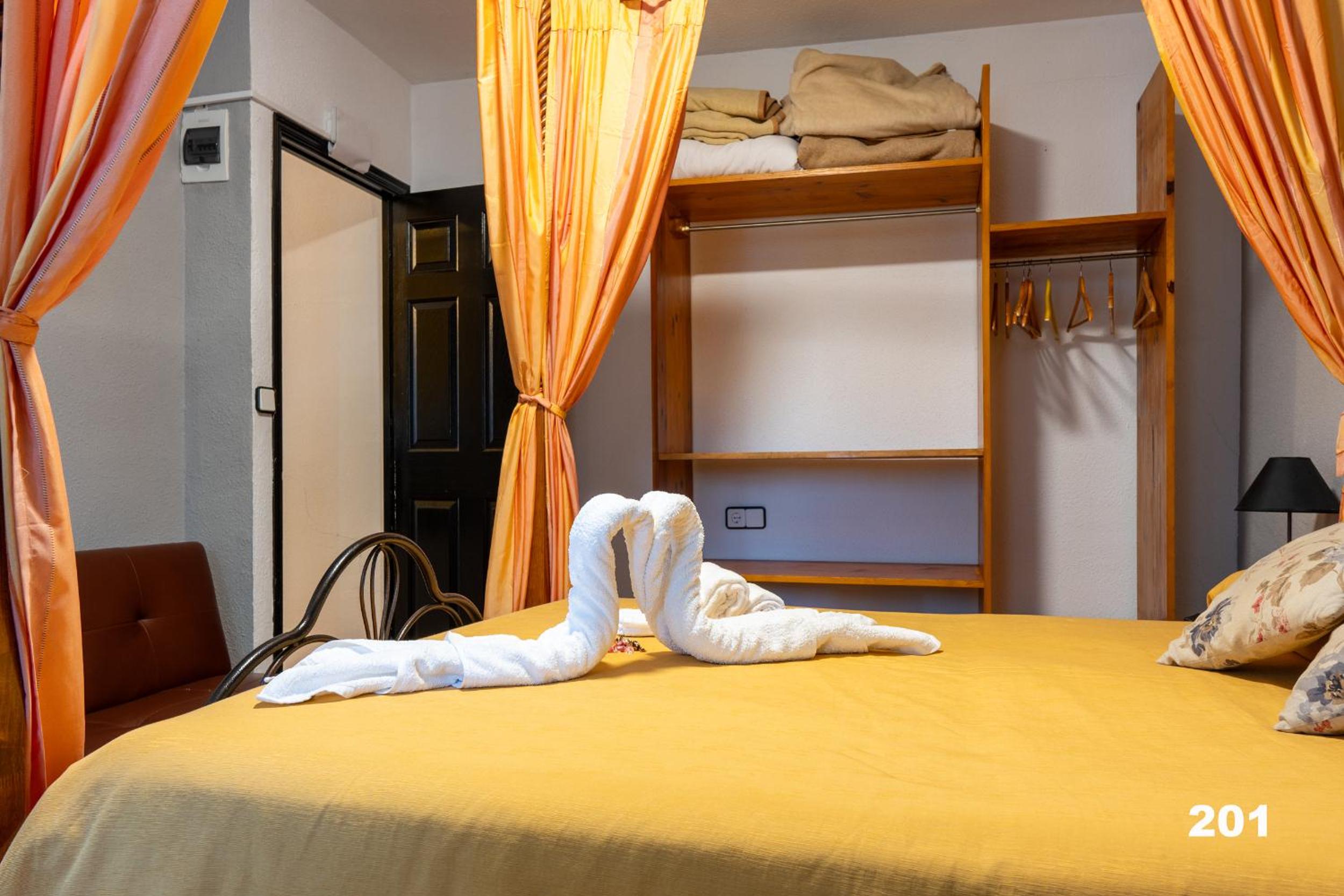 Superior Double Room - Photo 3
