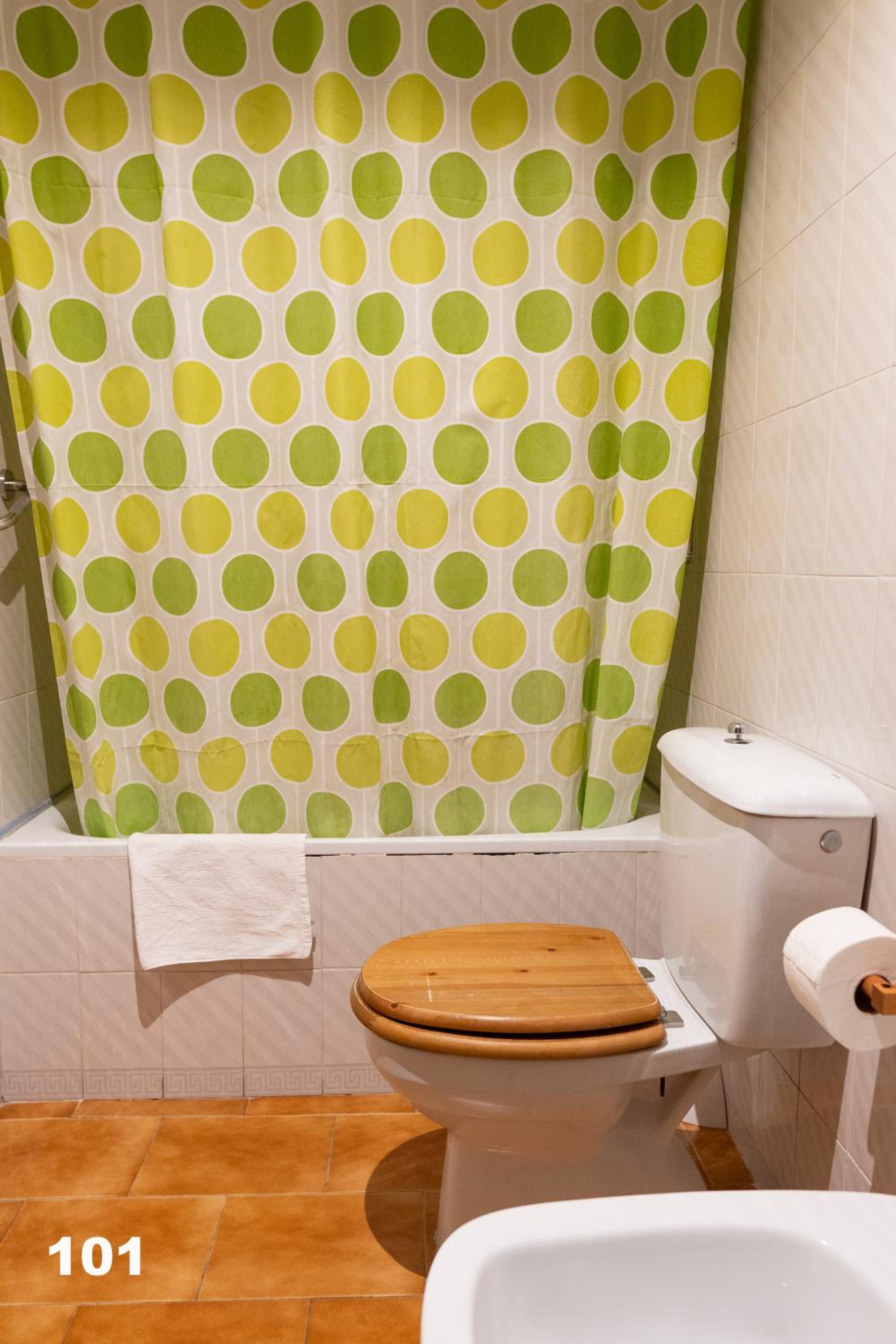 Double Room - Photo 6
