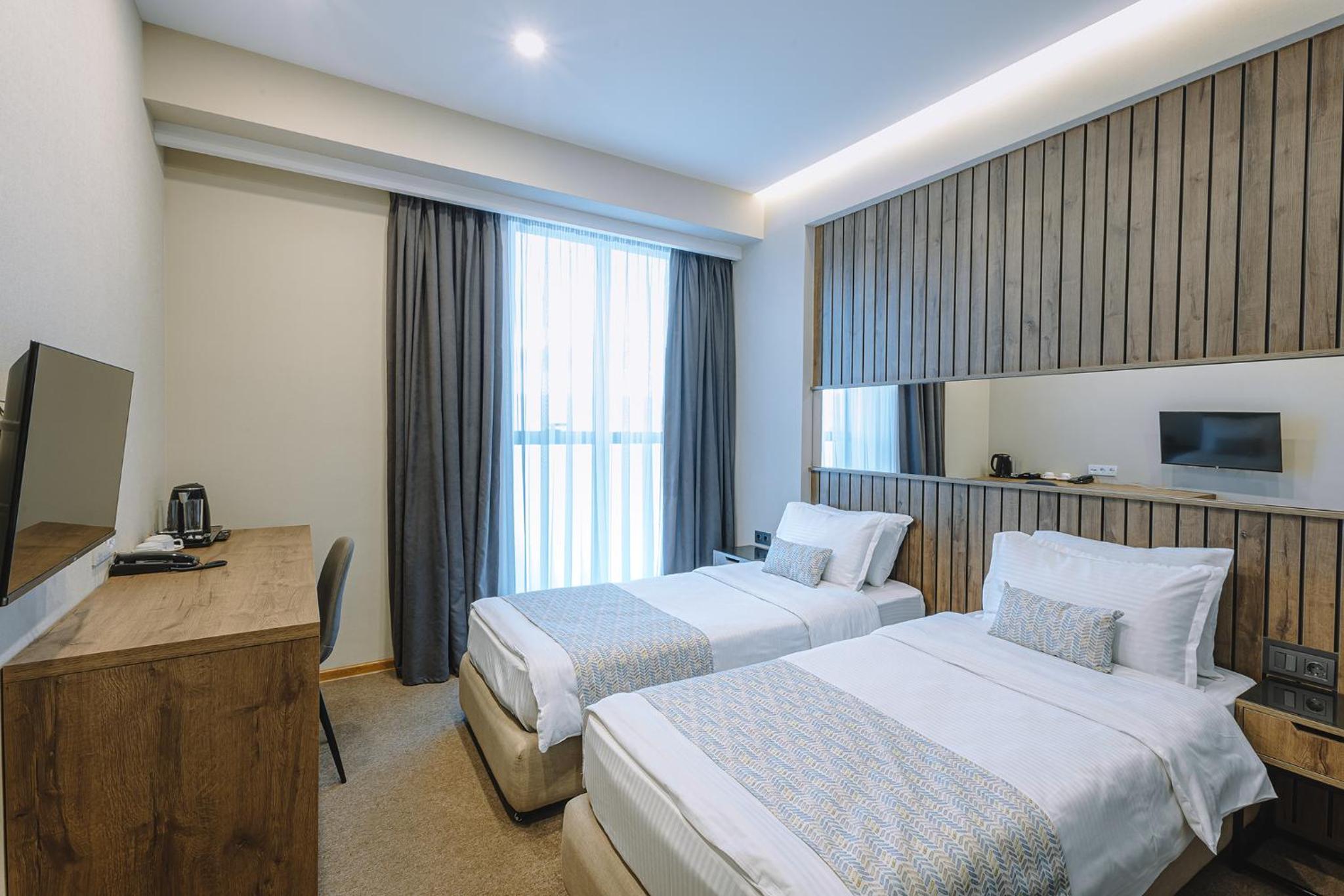 Budget Twin Room - Photo 1