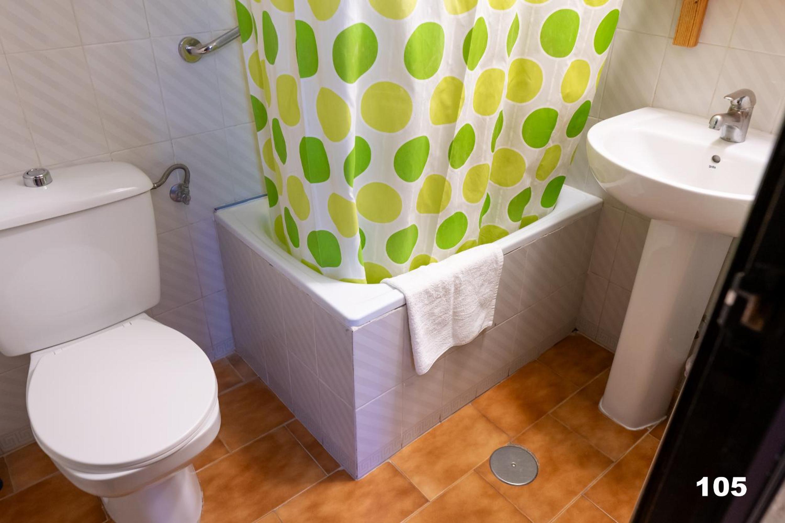 Family Double Room - Photo 4