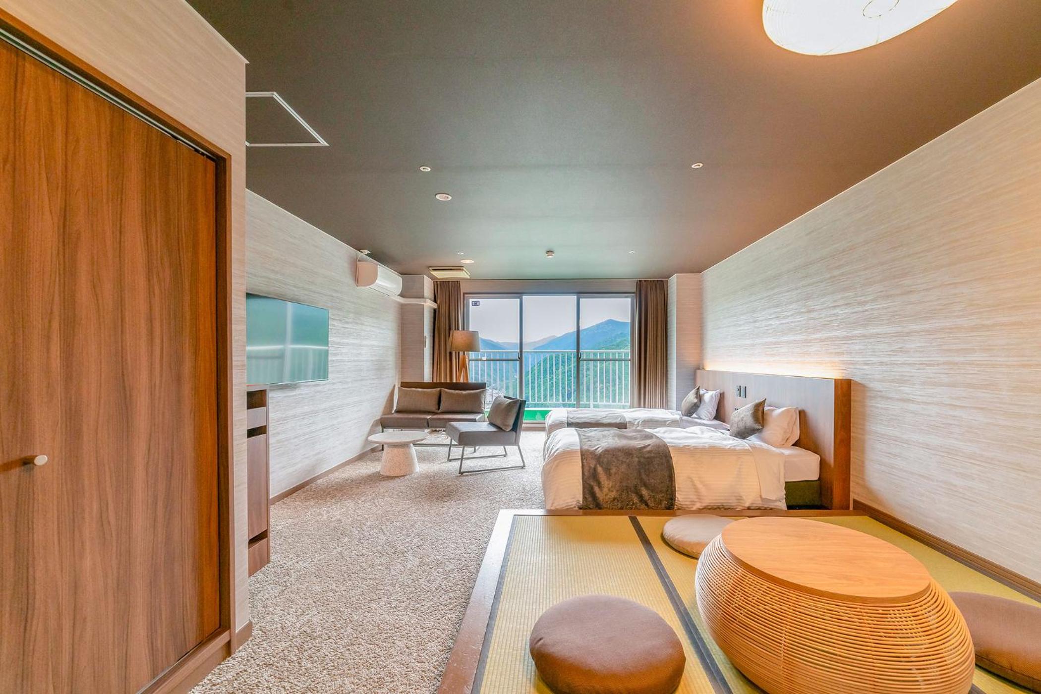 Superior Japanese-Western-Style-Room 45 square yards(Top Floor) - Indoor Bath - Non-Smoking - Photo 5