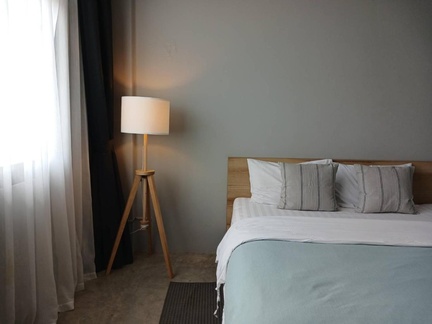 Large Double Room - Photo 1
