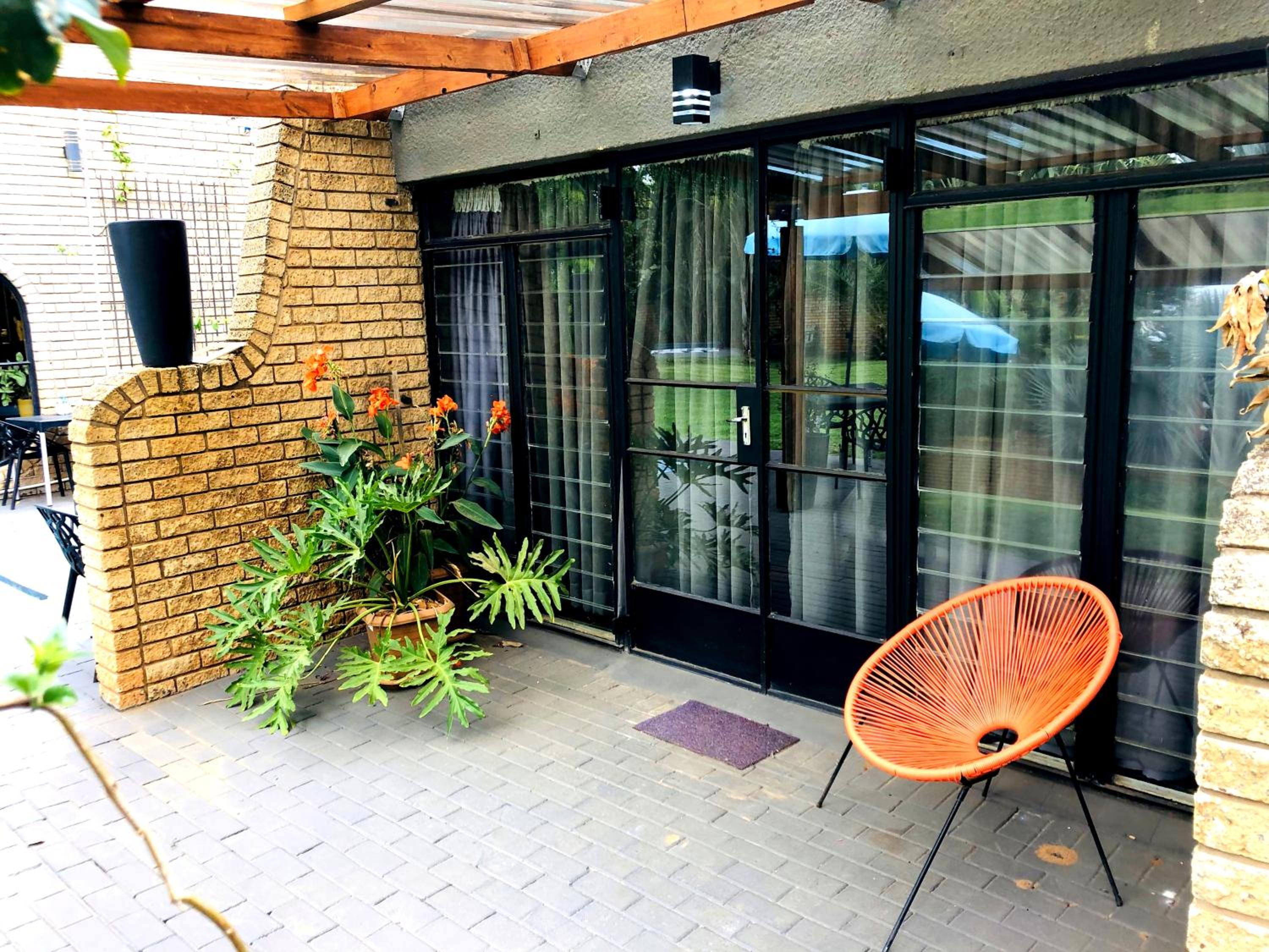 Deluxe Twin Room - Photo 19