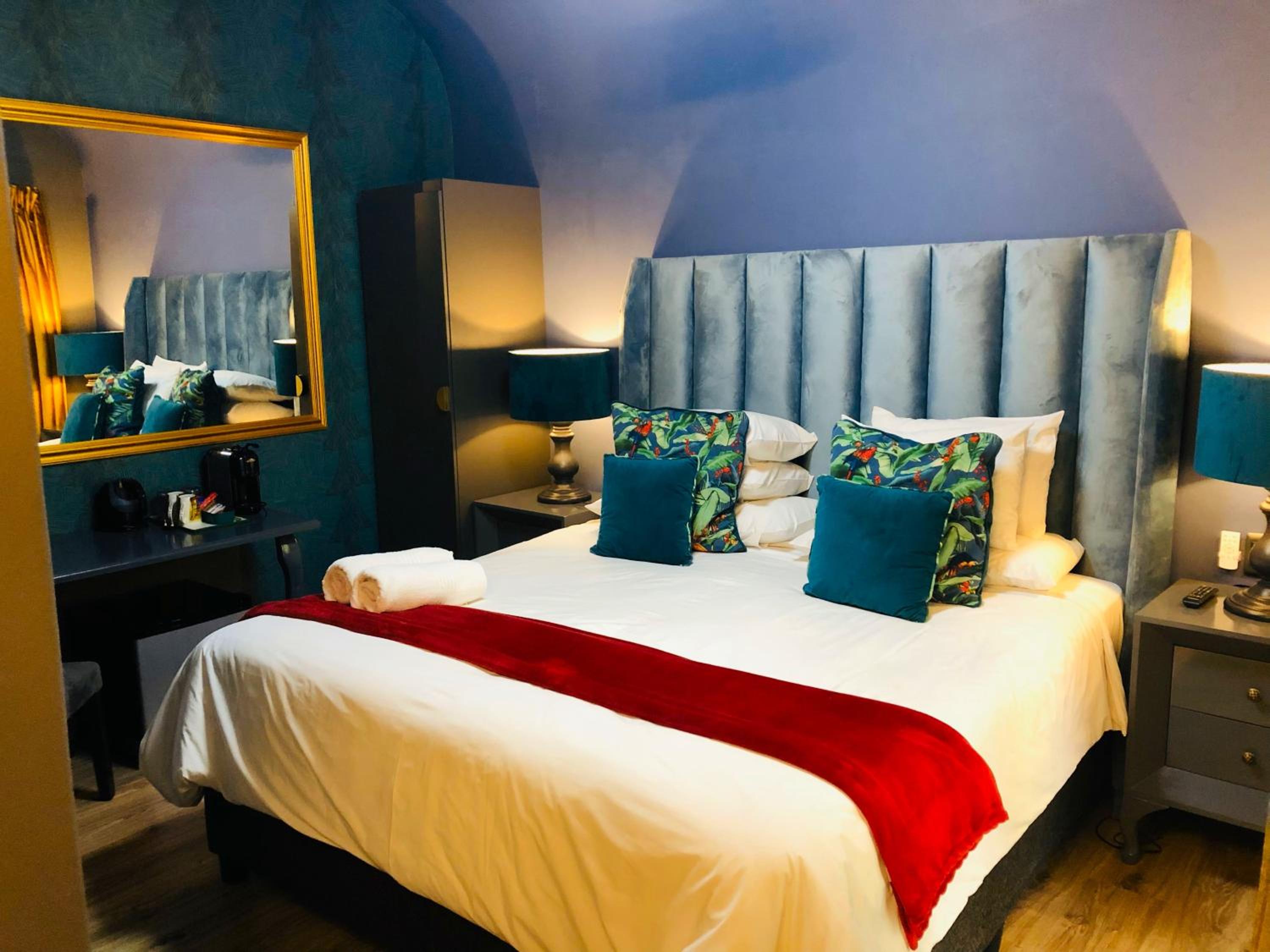 Deluxe Twin Room - Photo 18