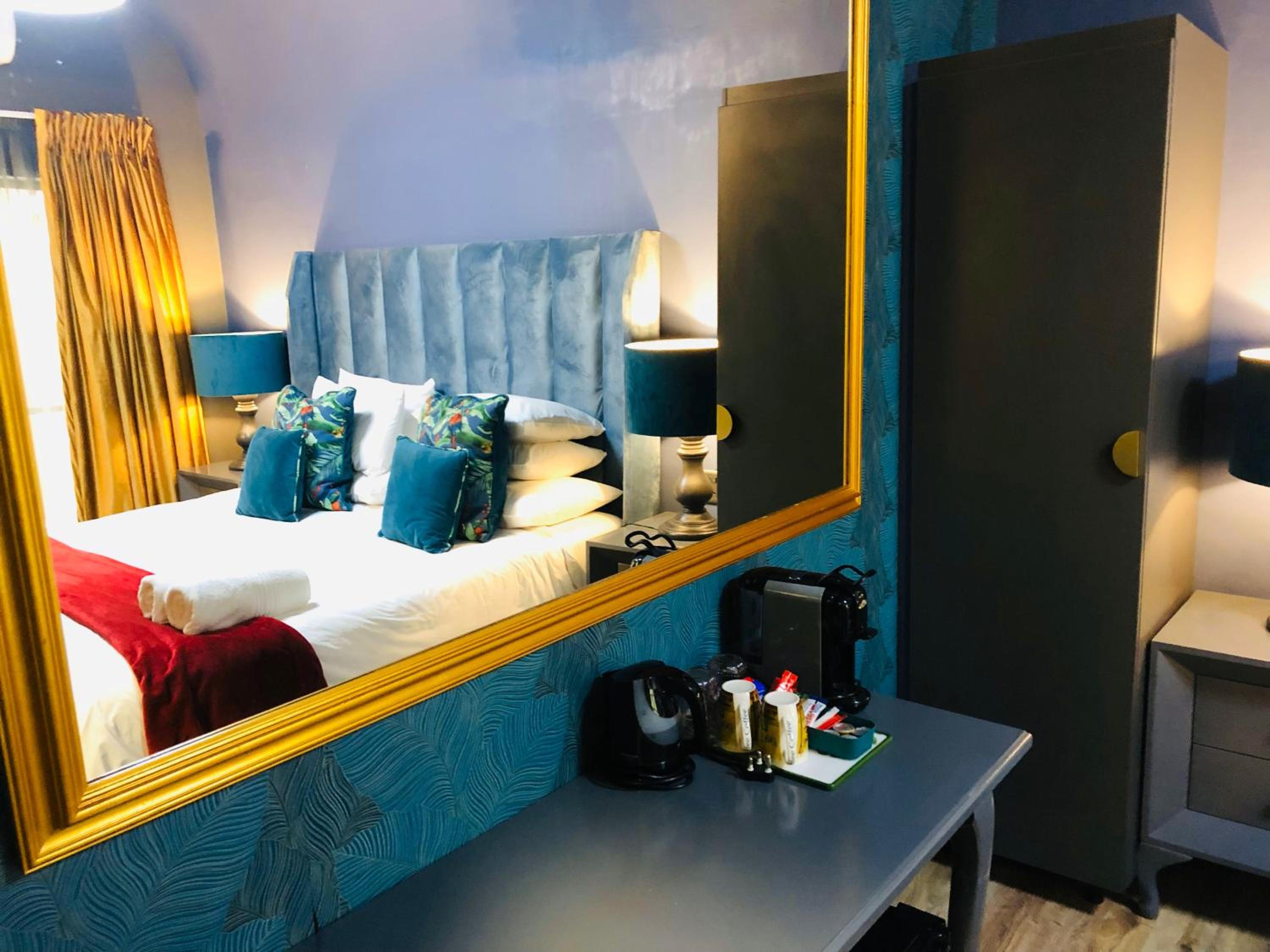 Deluxe Twin Room - Photo 3