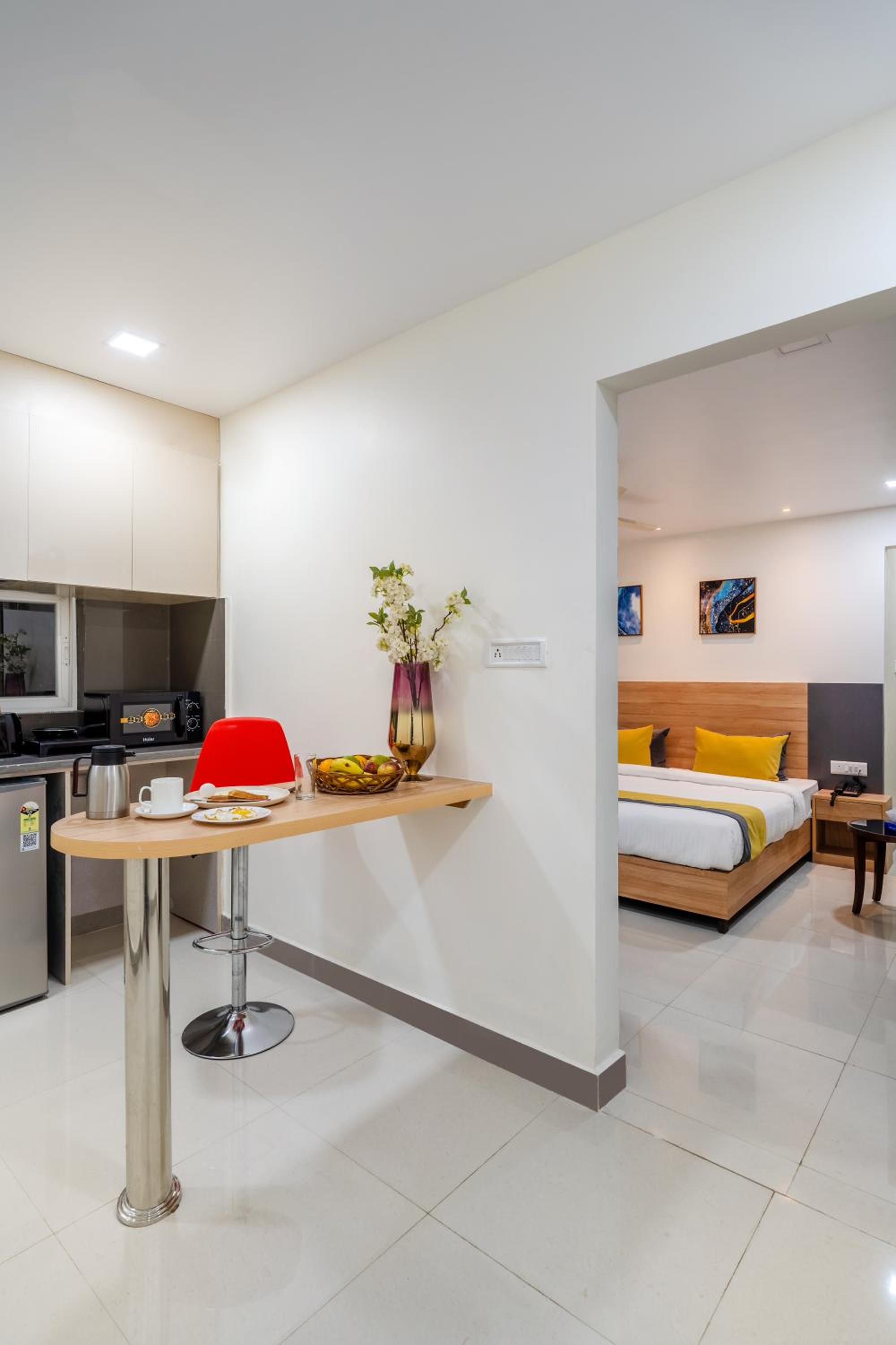 Deluxe Suite - Photo 3