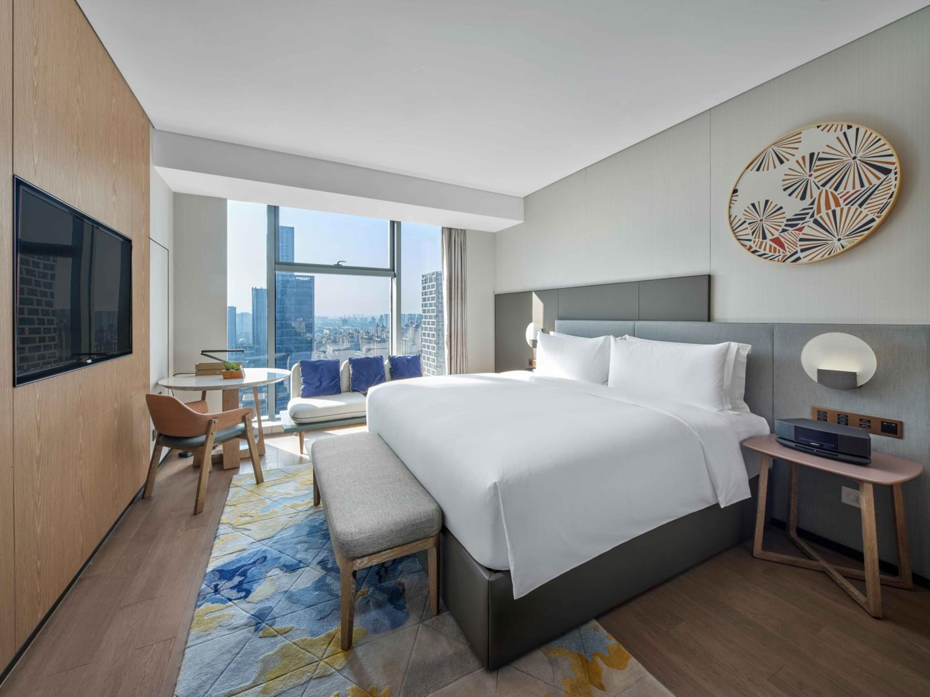 Premium King Room - Photo 1