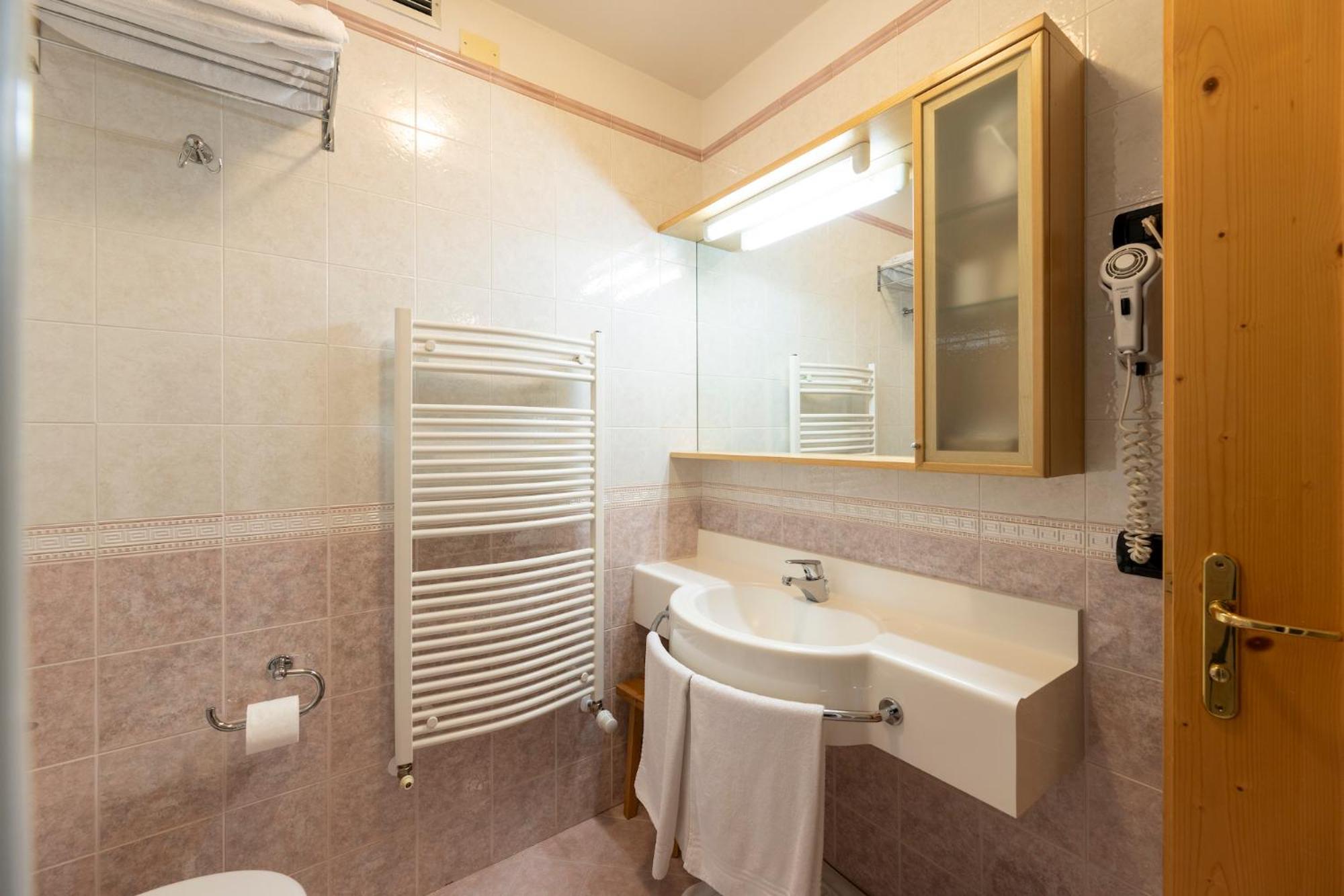Small Double Room photo 2