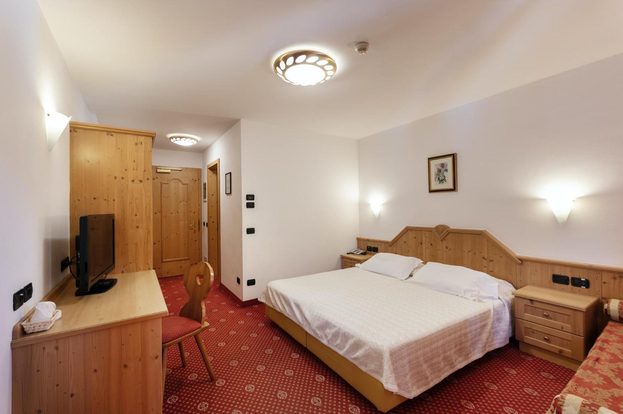 Double Room with Balcony photo 2
