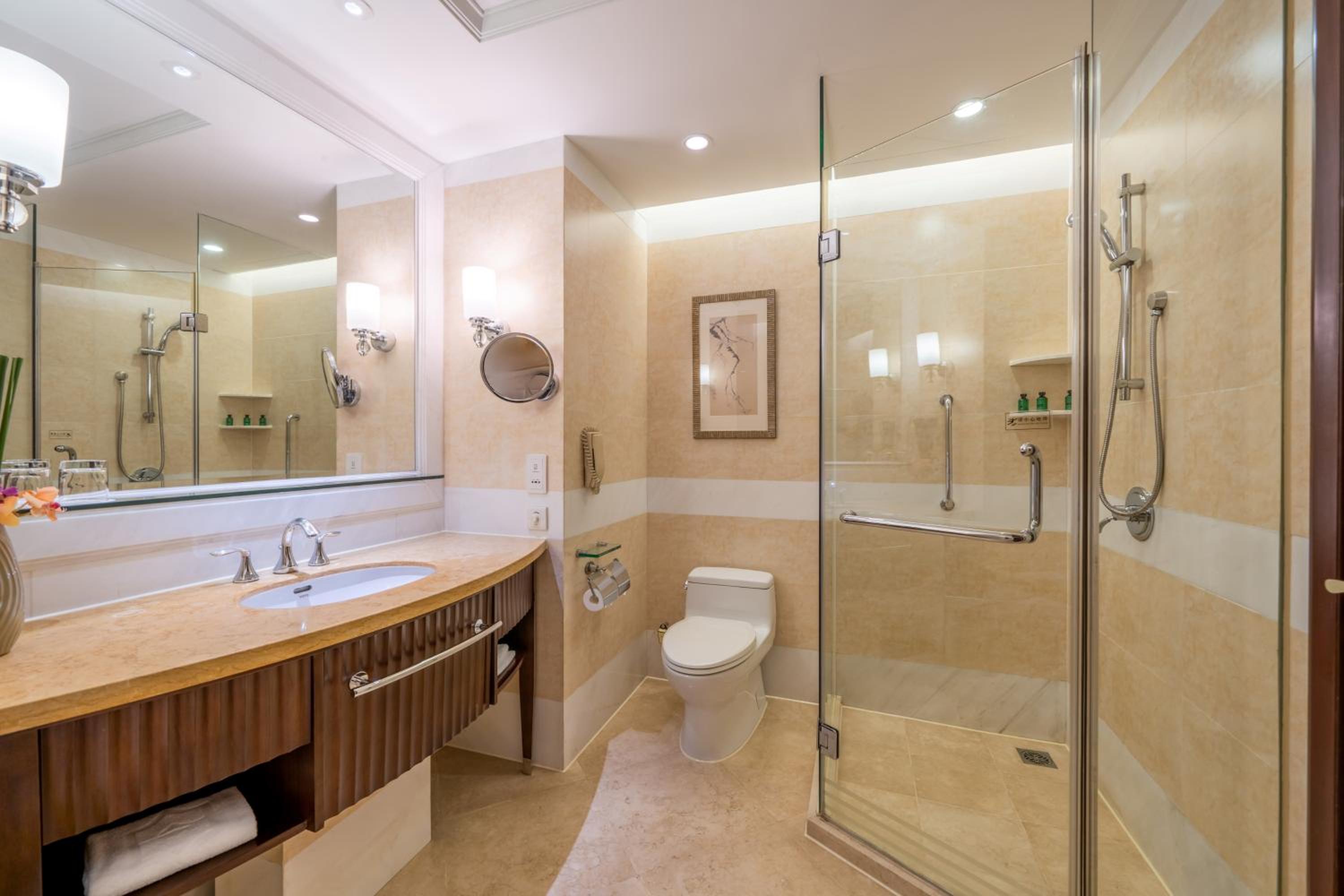 Deluxe Twin Room with River View - Photo 6