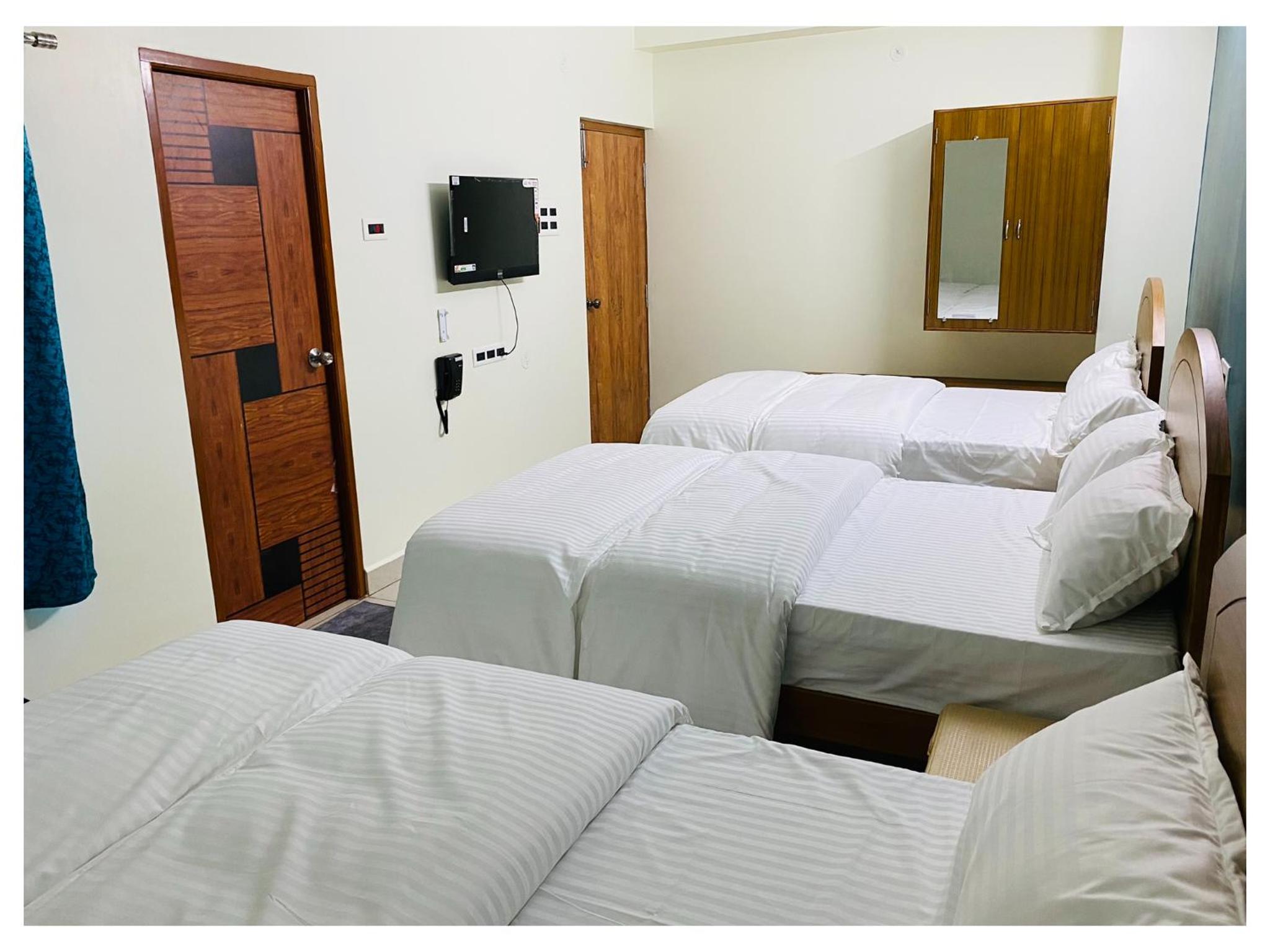 Executive Triple Room photo 3